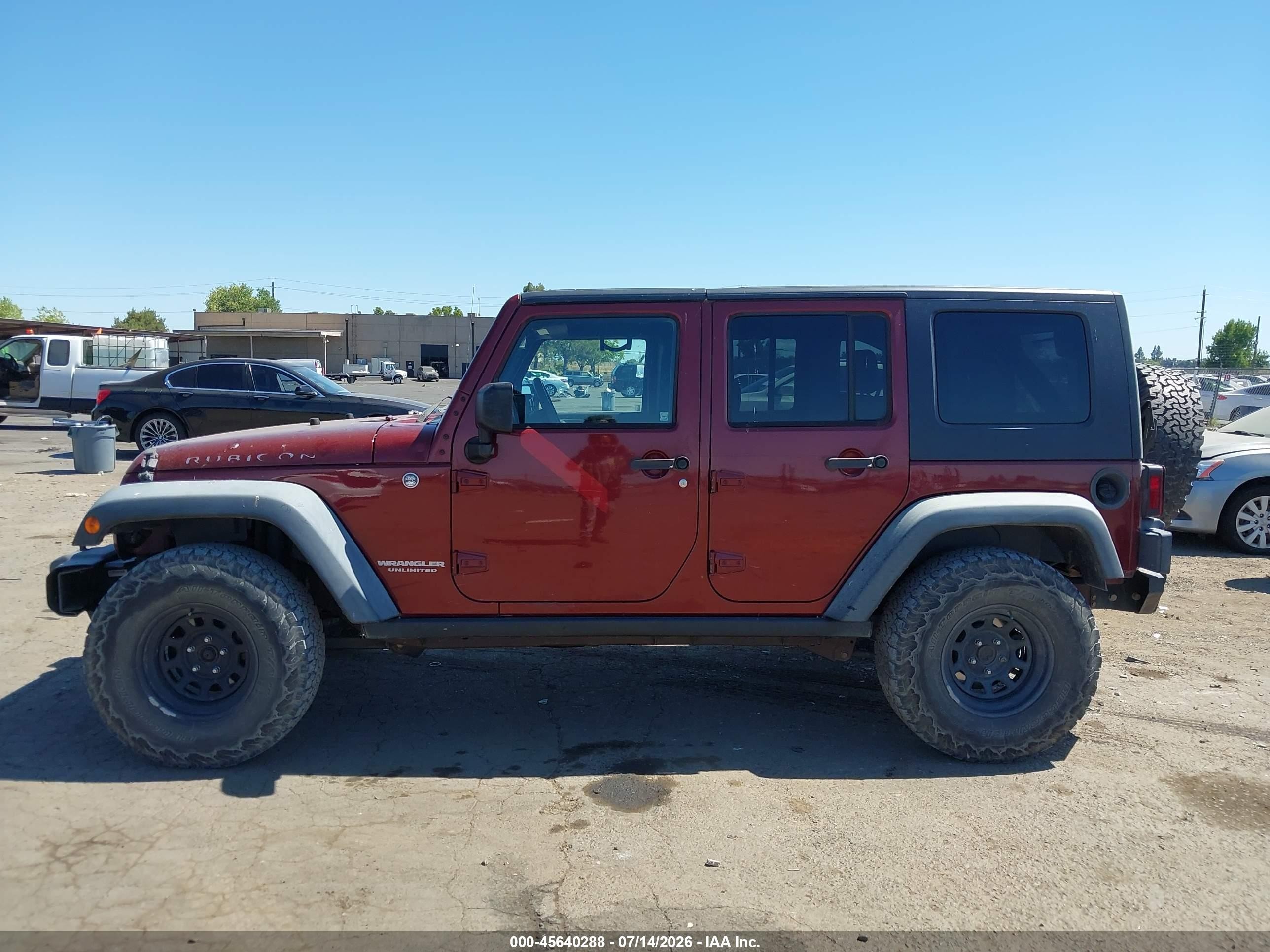 2010 Jeep Wrangler Unlimited Rubicon Burgundy vin: 1J4HA6H13AL233364