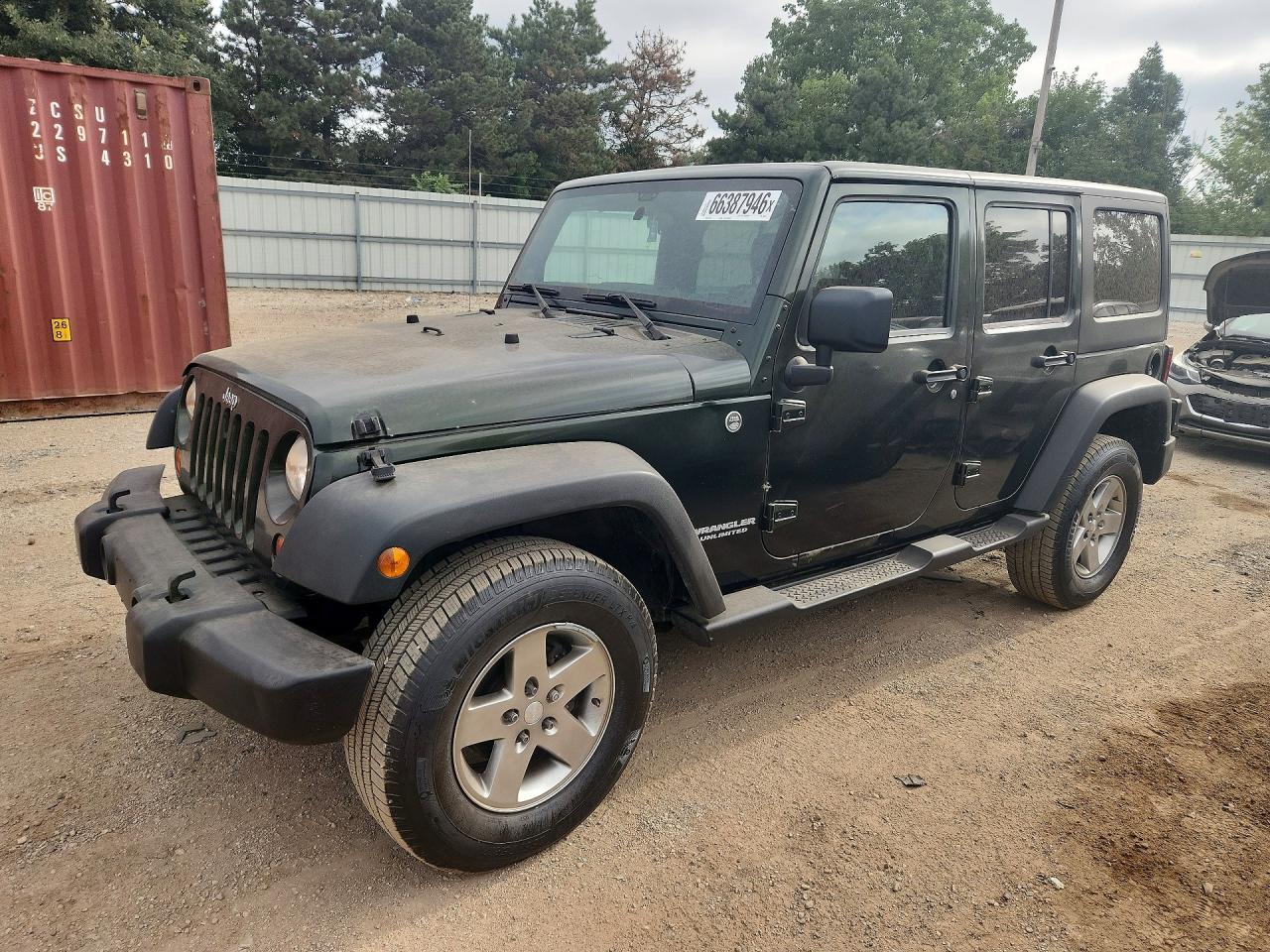 2011 Jeep Wrangler Unlimited Rubicon Green vin: 1J4HA6H15BL583001