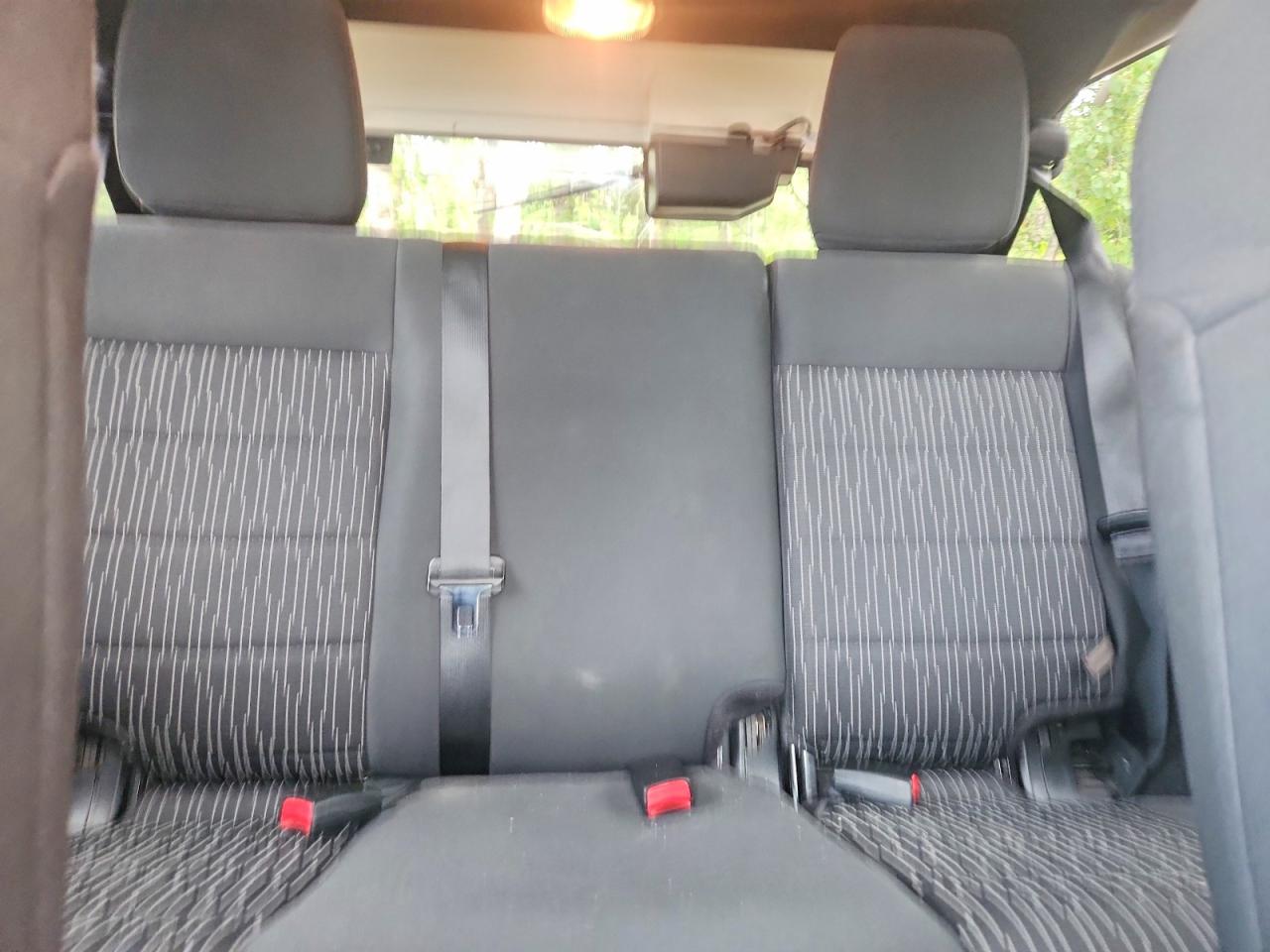 2011 Jeep Wrangler Unlimited Rubicon Черный vin: 1J4HA6H1XBL560233
