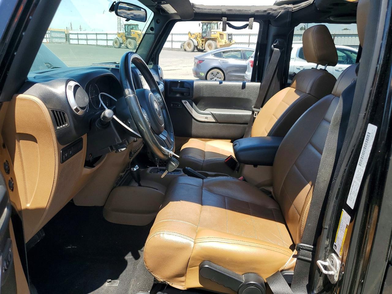 2011 Jeep Wrangler Unlimited Rubicon Black vin: 1J4HA6H1XBL600553