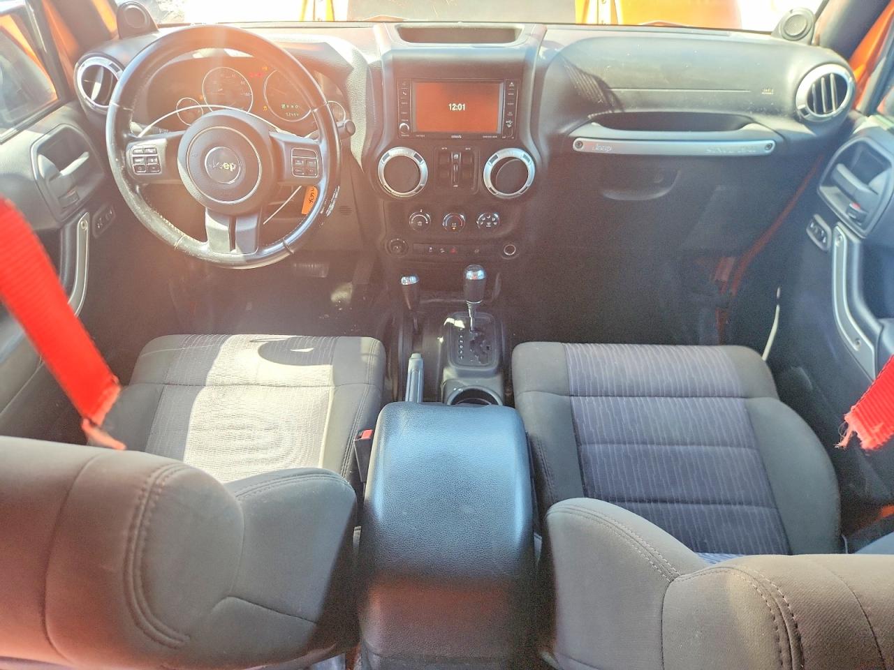 2011 Jeep Wrangler Unlimited Rubicon Orange vin: 1J4HA6H1XBL638459