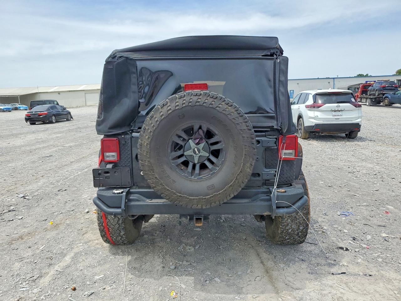 2011 Jeep Wrangler Unlimited Jeep 70th Anniversary Black vin: 1J4HA7H18BL575979