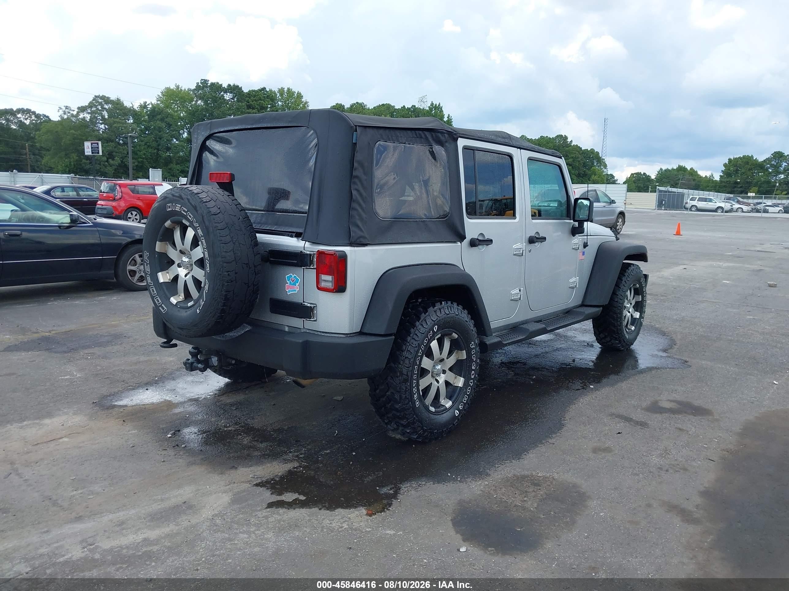 2010 Jeep Wrangler Unlimited Sport Серебряный vin: 1J4HB3H16AL165685