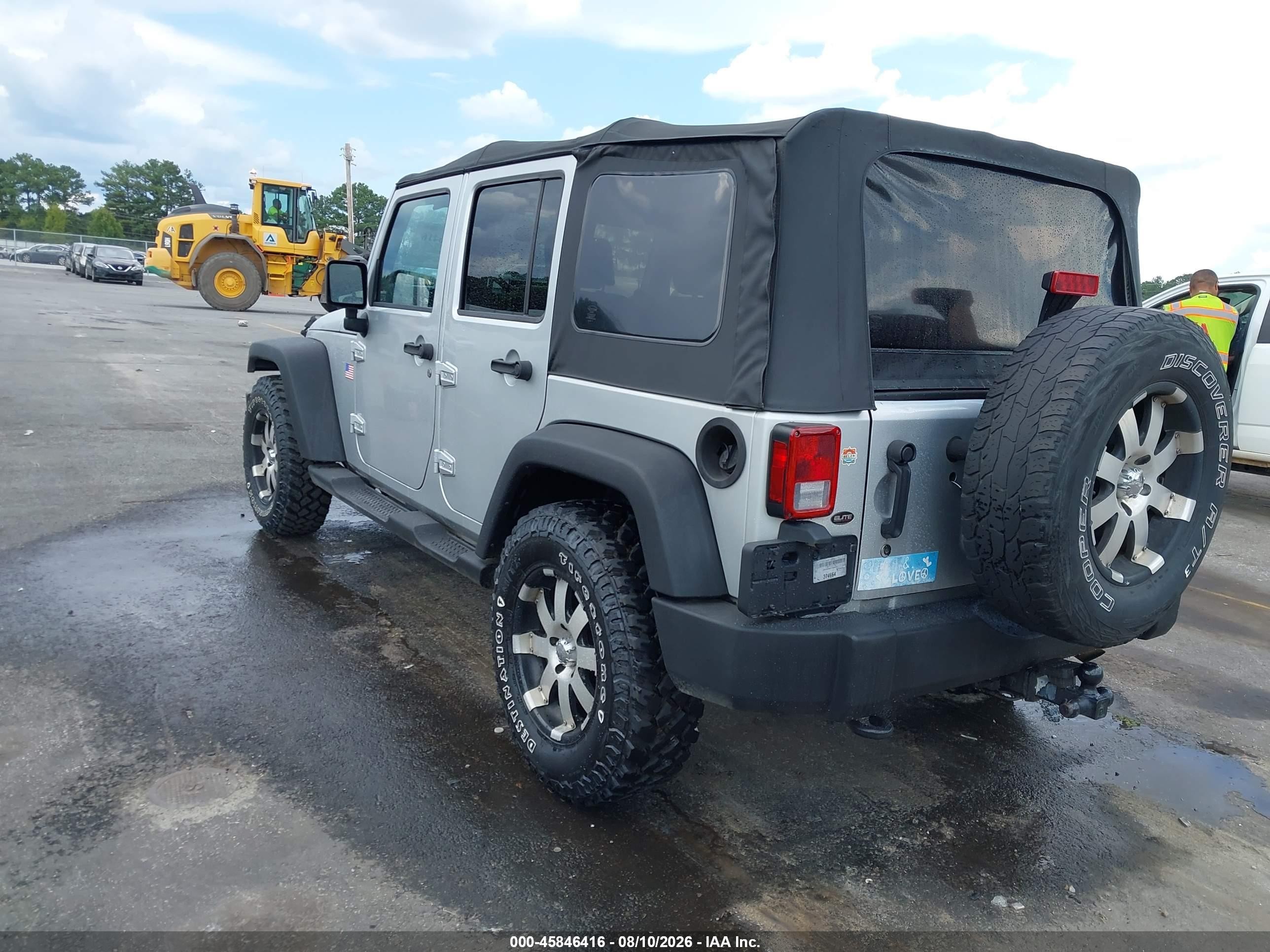 2010 Jeep Wrangler Unlimited Sport Серебряный vin: 1J4HB3H16AL165685