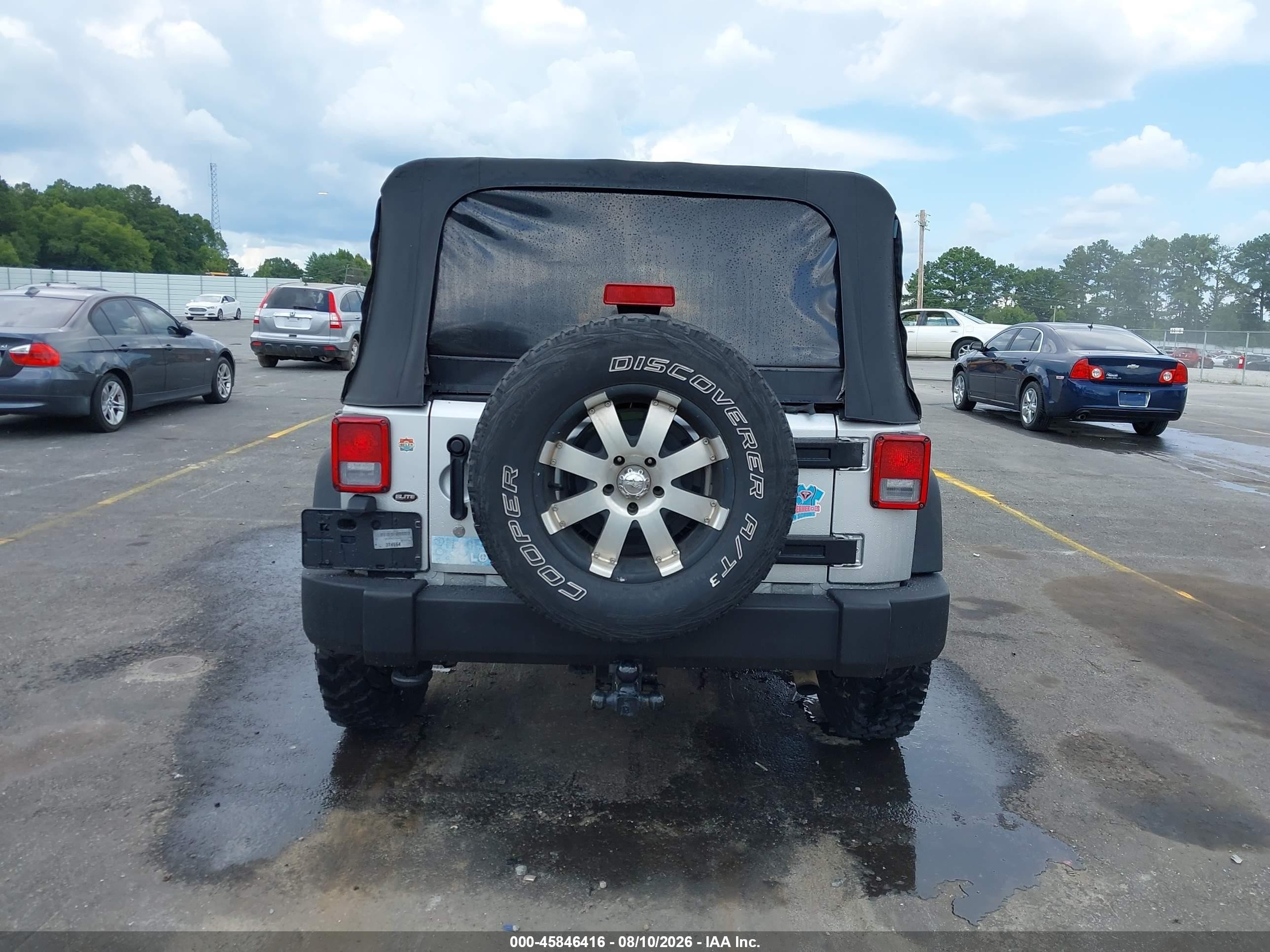2010 Jeep Wrangler Unlimited Sport Серебряный vin: 1J4HB3H16AL165685
