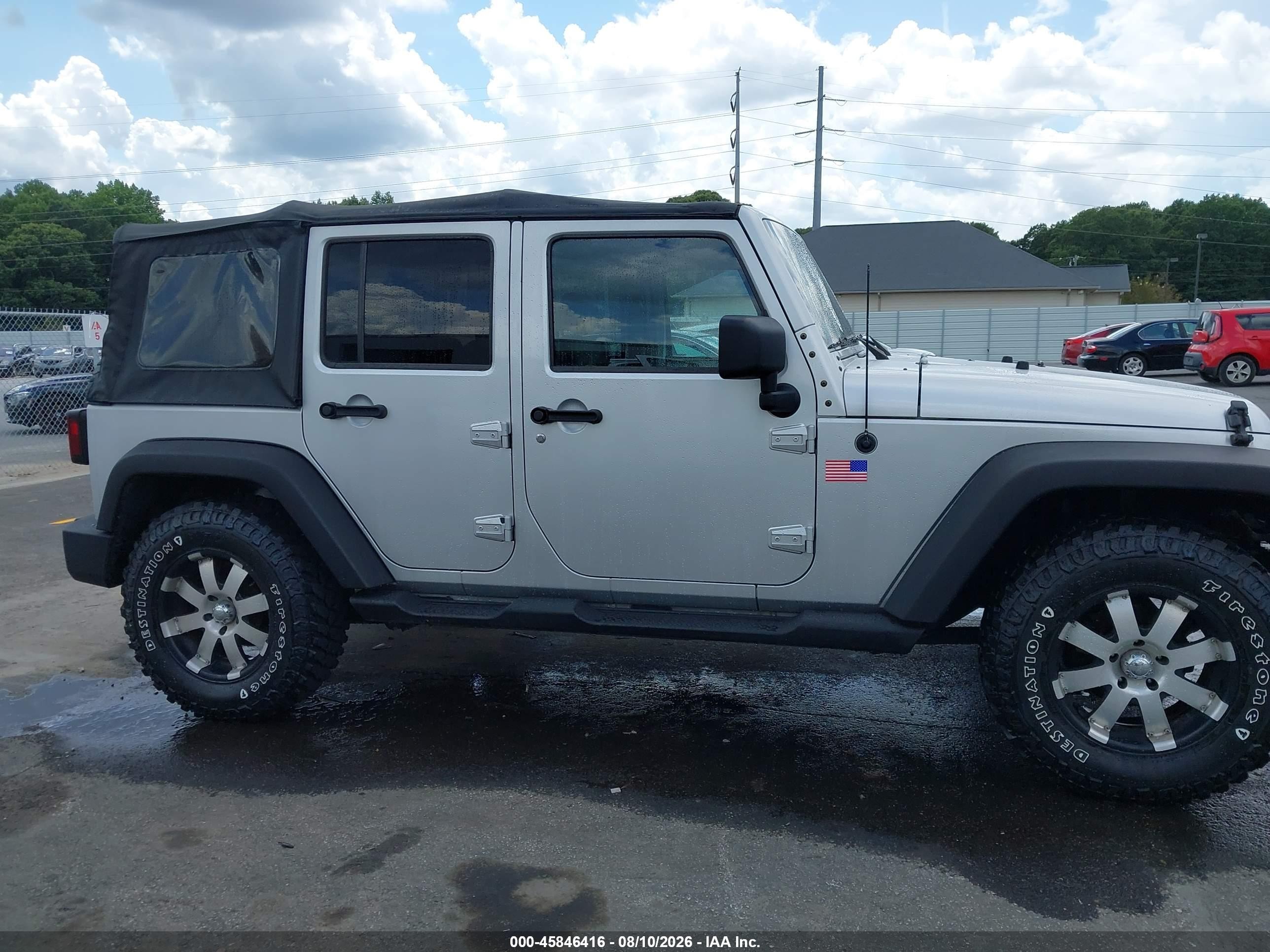 2010 Jeep Wrangler Unlimited Sport Серебряный vin: 1J4HB3H16AL165685