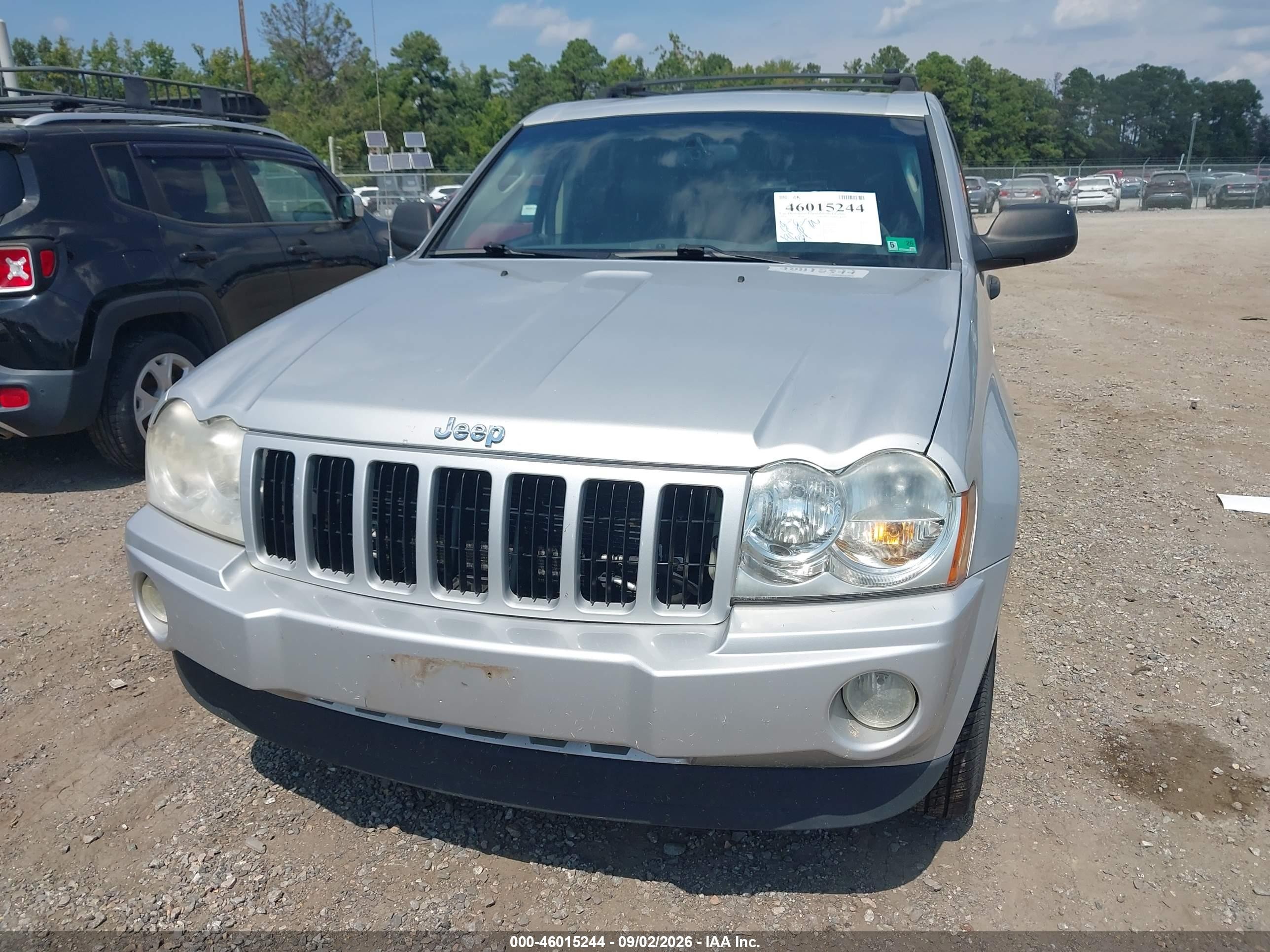 2005 Jeep Grand Cherokee Laredo Silver vin: 1J4HR48N05C731916