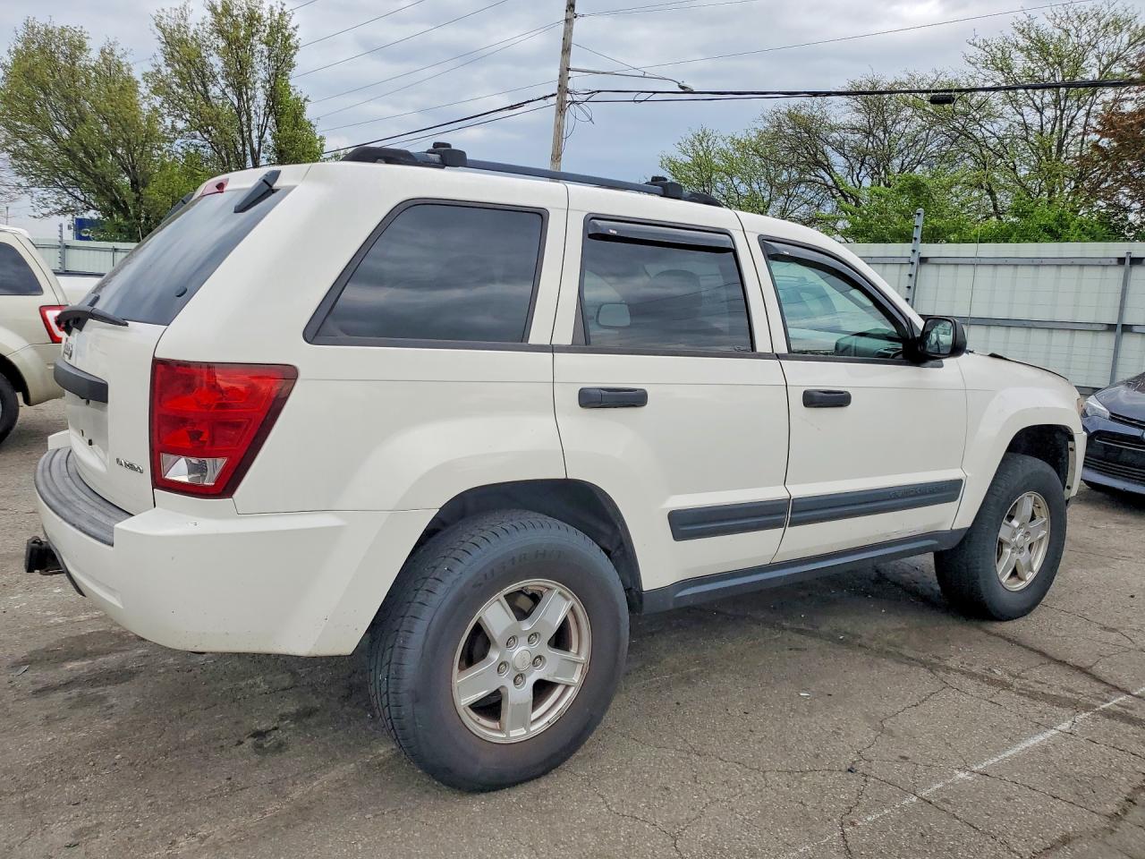 2006 Jeep Grand Cherokee Laredo White vin: 1J4HR48N06C212771