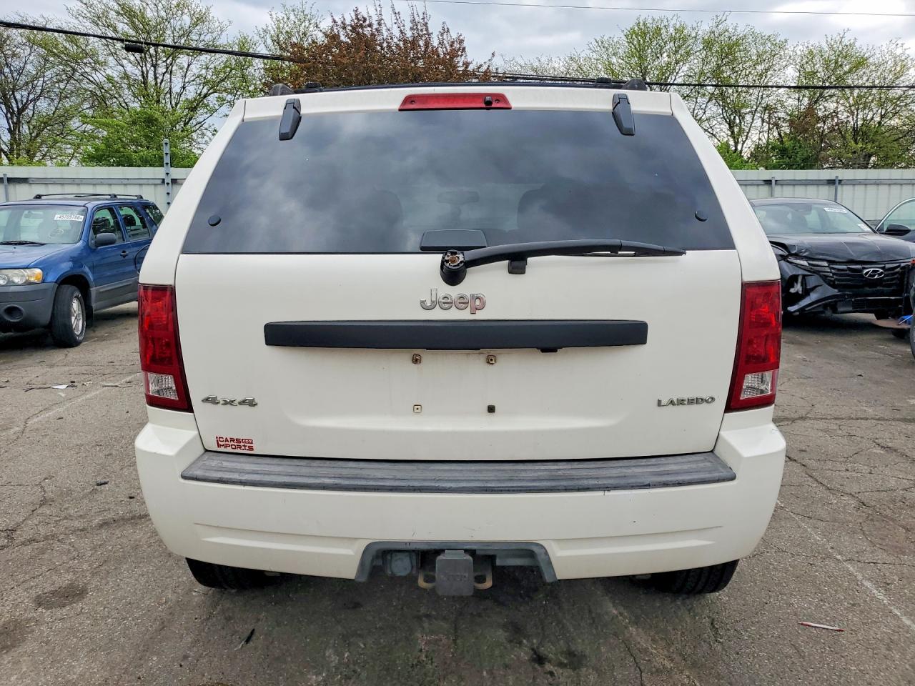 2006 Jeep Grand Cherokee Laredo White vin: 1J4HR48N06C212771
