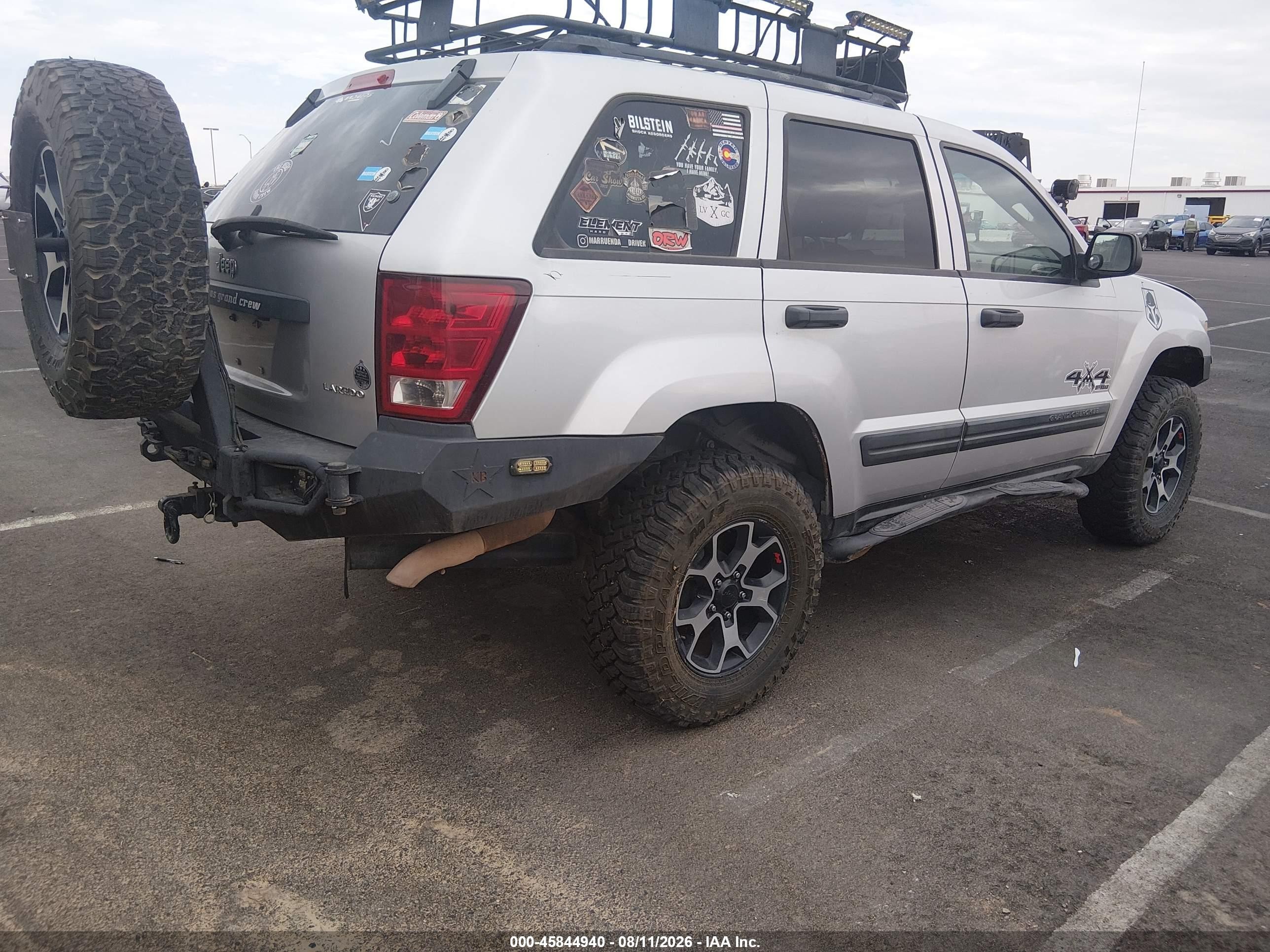 2005 Jeep Grand Cherokee Laredo Silver vin: 1J4HR48N15C538190