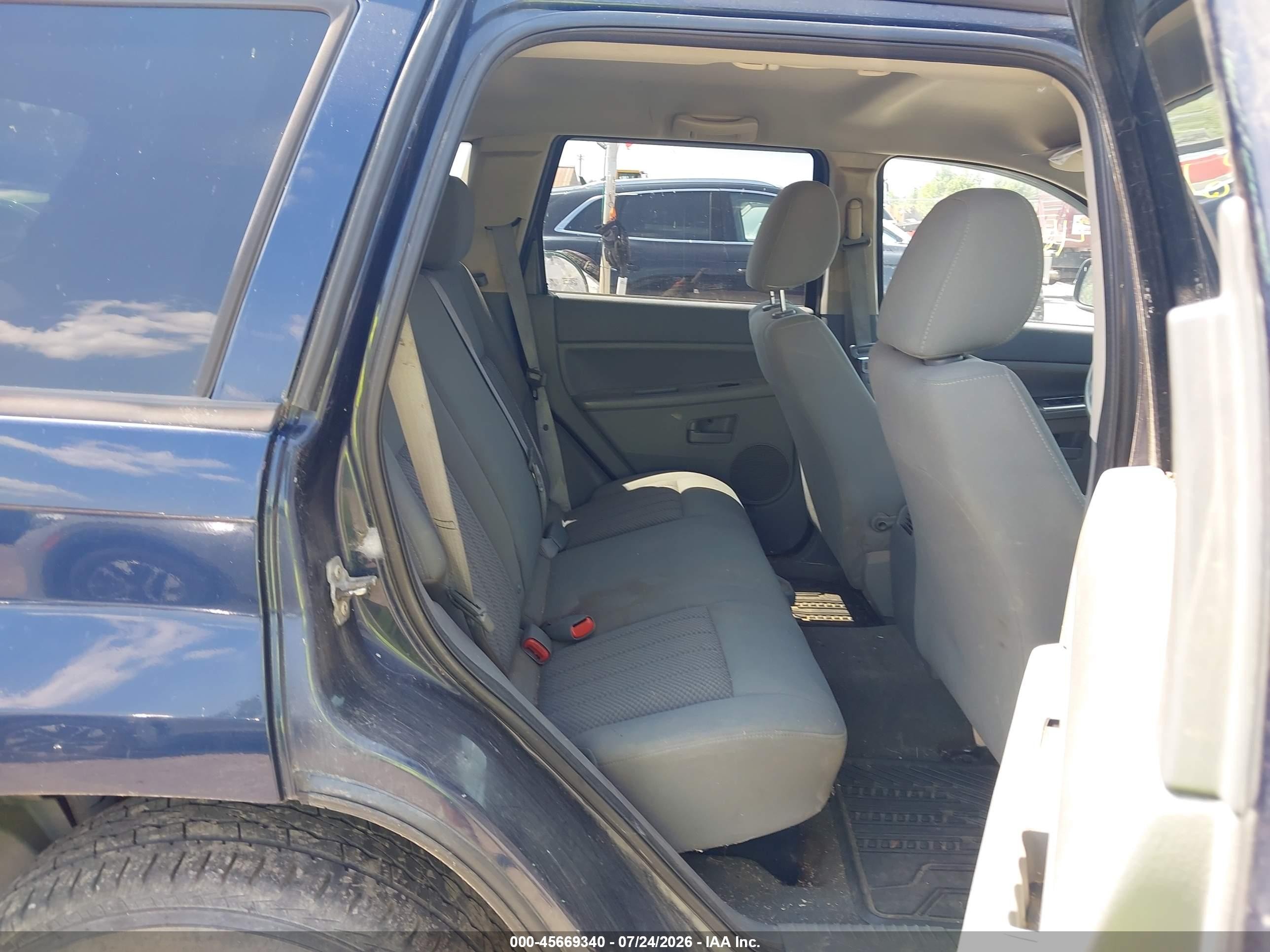 2005 Jeep Grand Cherokee Laredo Blue vin: 1J4HR48N15C542479