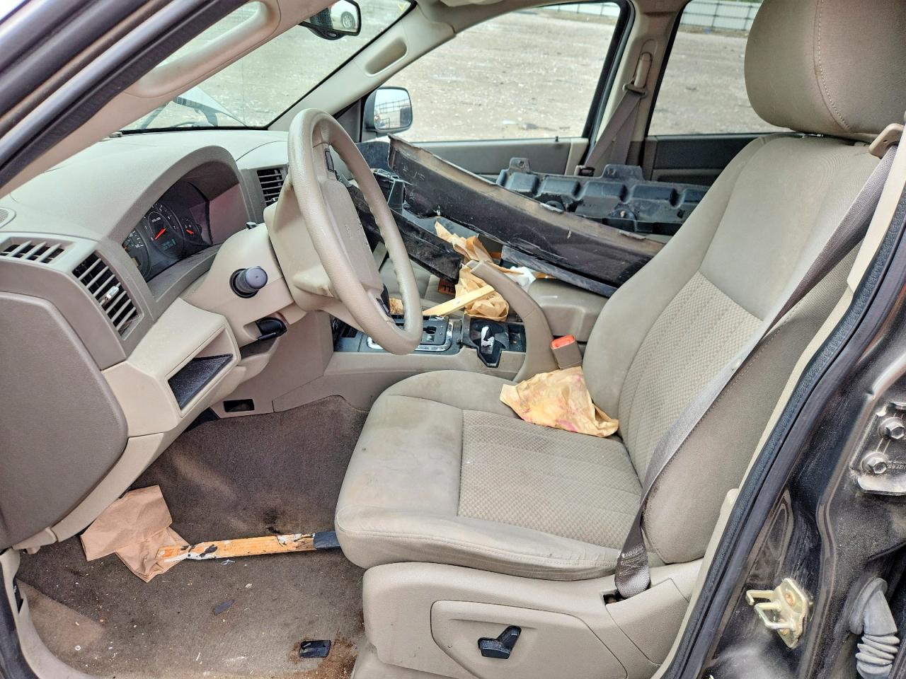 2005 Jeep Grand Cherokee Laredo/columbia/freedom Gray vin: 1J4HR48N25C559923