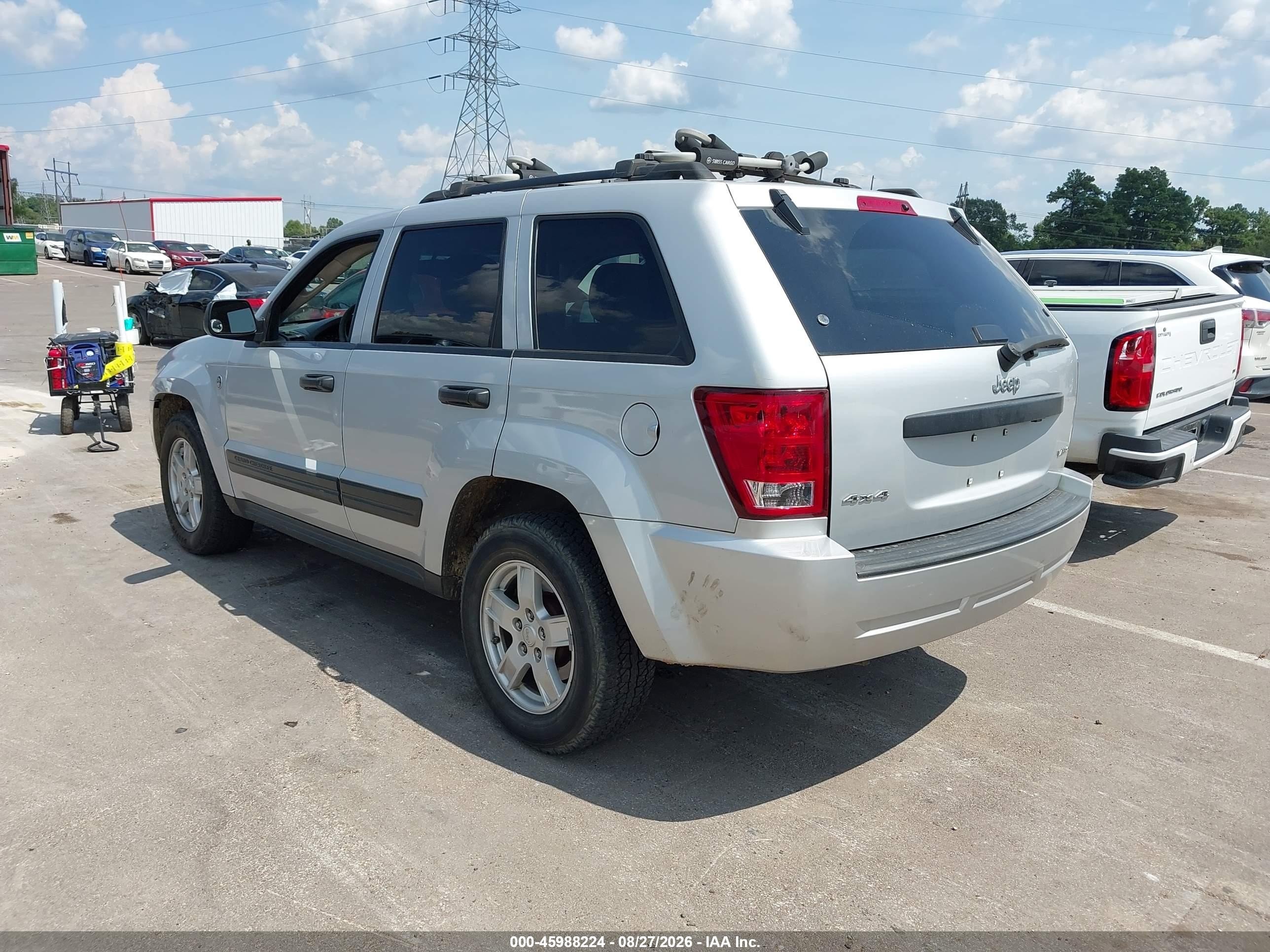 2005 Jeep Grand Cherokee Laredo Gray vin: 1J4HR48N25C723543