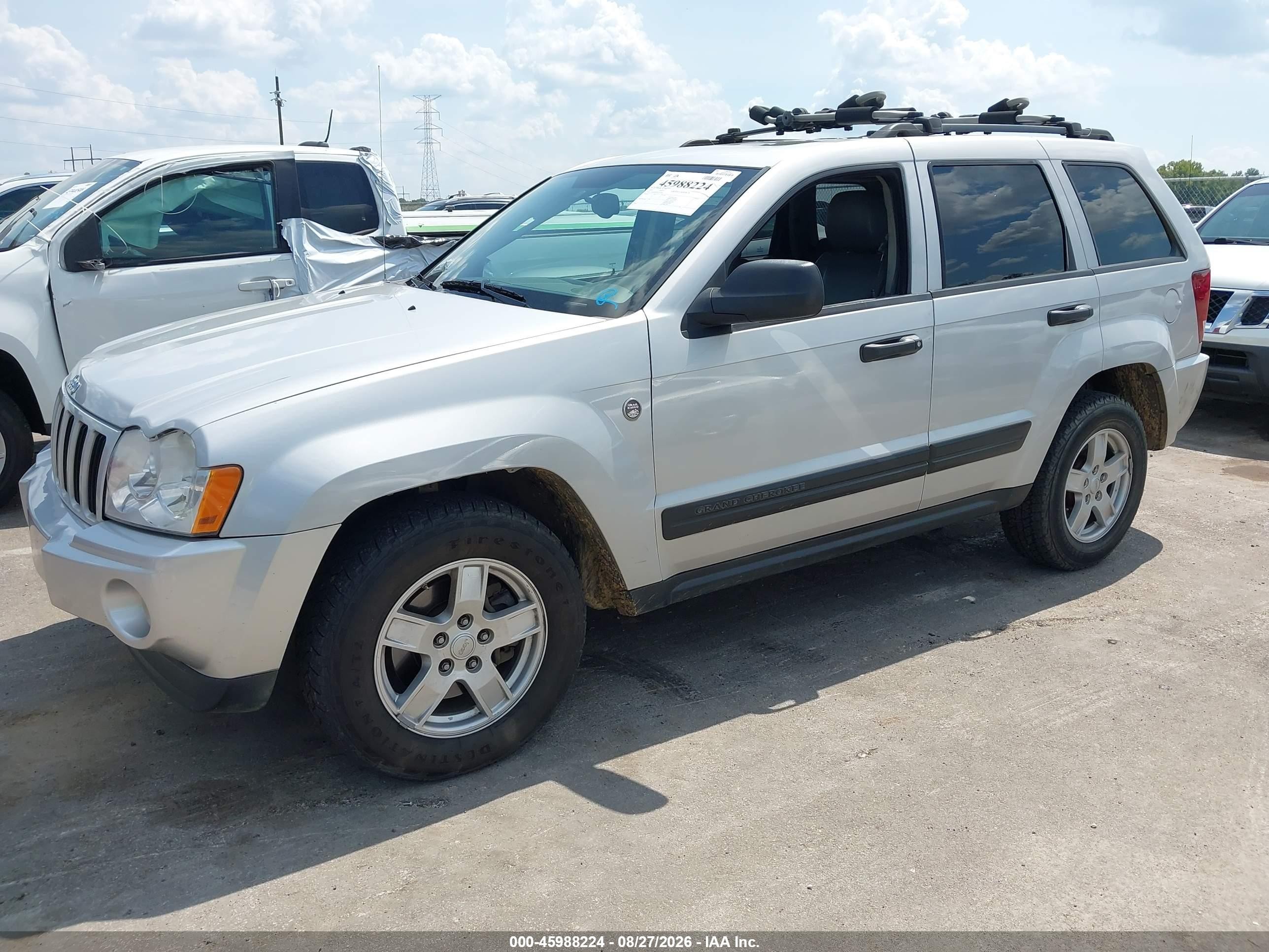2005 Jeep Grand Cherokee Laredo Gray vin: 1J4HR48N25C723543