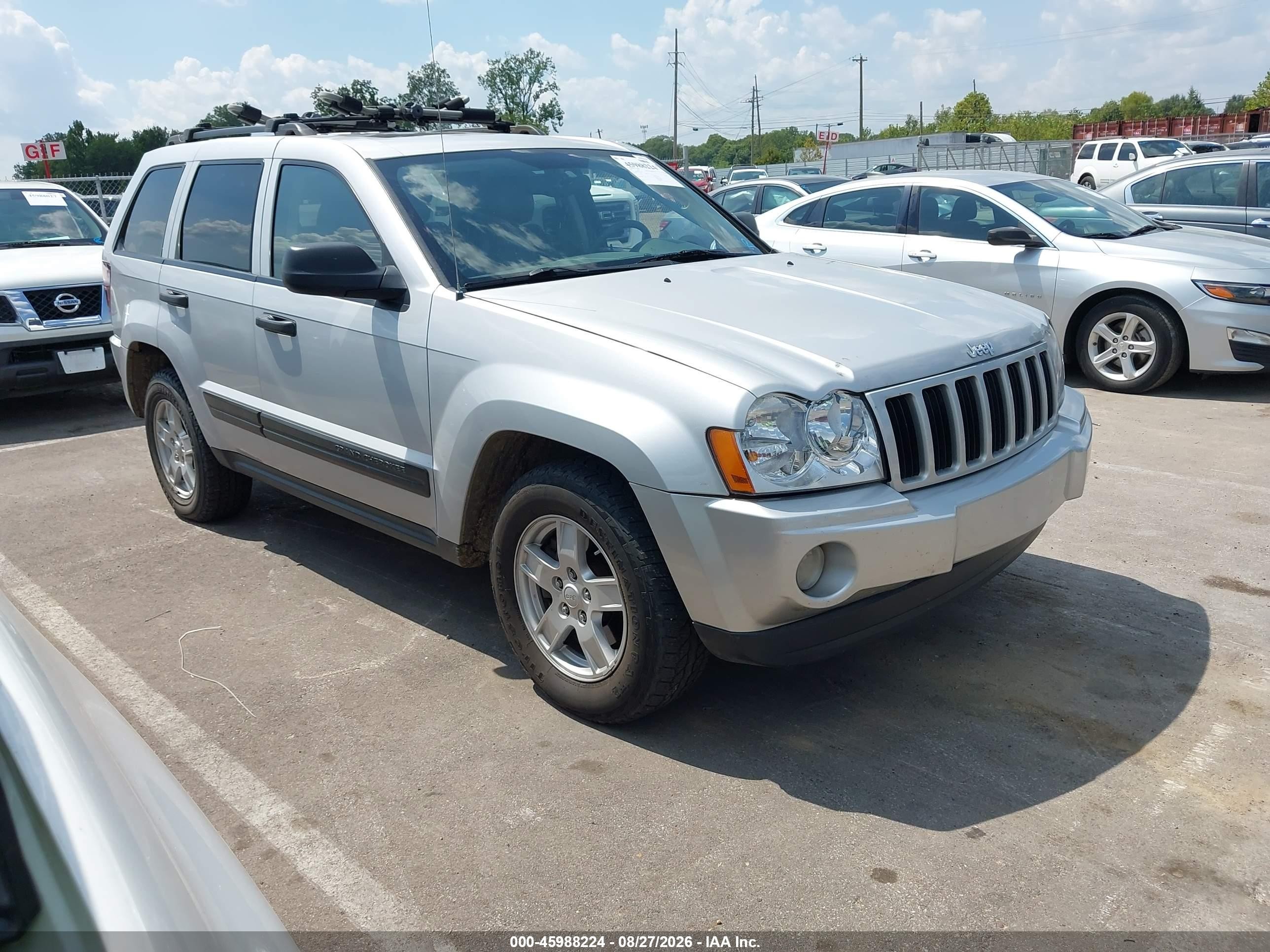 2005 Jeep Grand Cherokee Laredo Gray vin: 1J4HR48N25C723543