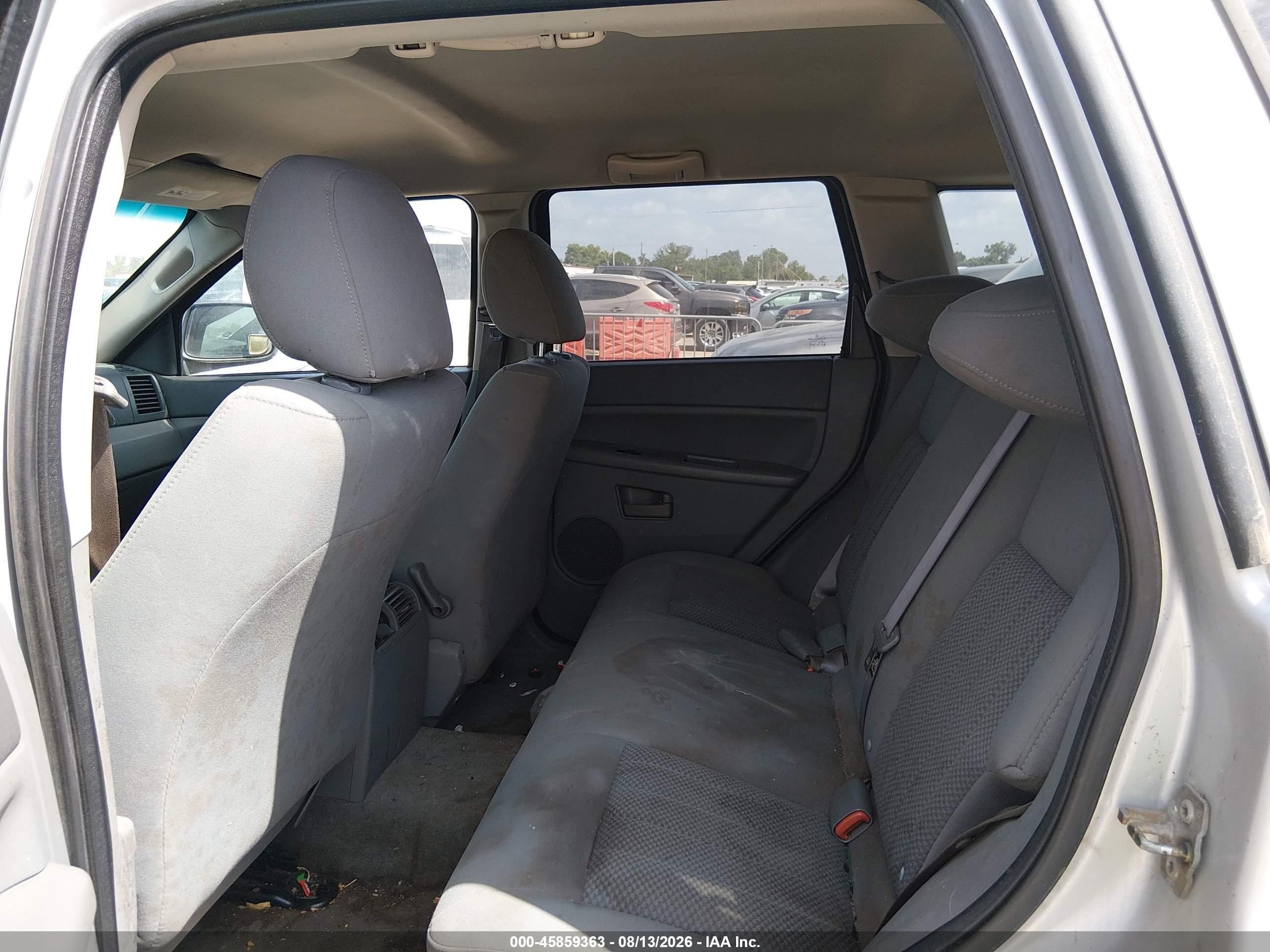 2006 Jeep Grand Cherokee Laredo Серебряный vin: 1J4HR48N36C212943
