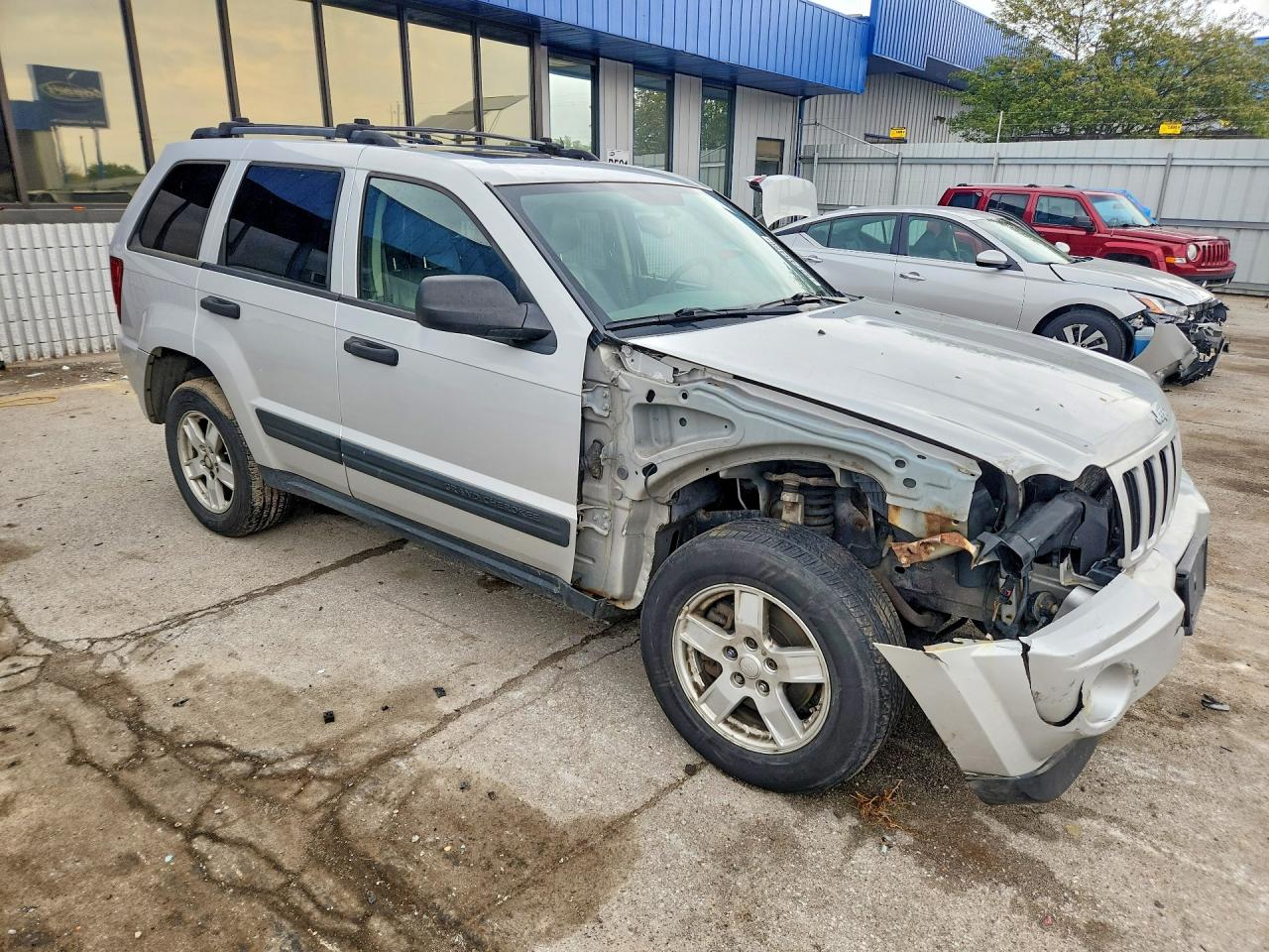 2005 Jeep Grand Cherokee Laredo Серебряный vin: 1J4HR48N65C538993