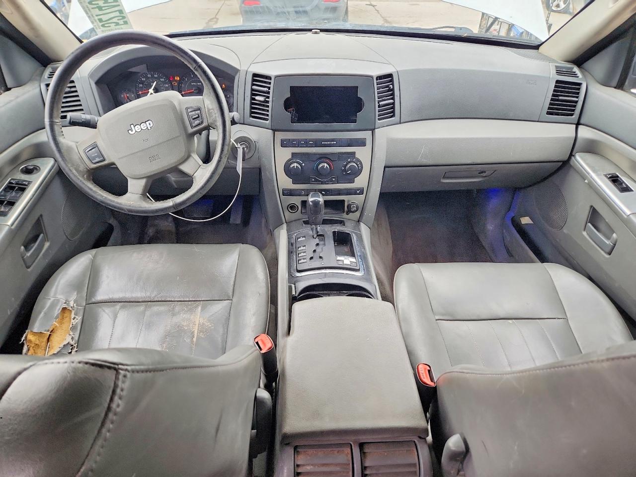 2005 Jeep Grand Cherokee Laredo Серебряный vin: 1J4HR48N65C538993