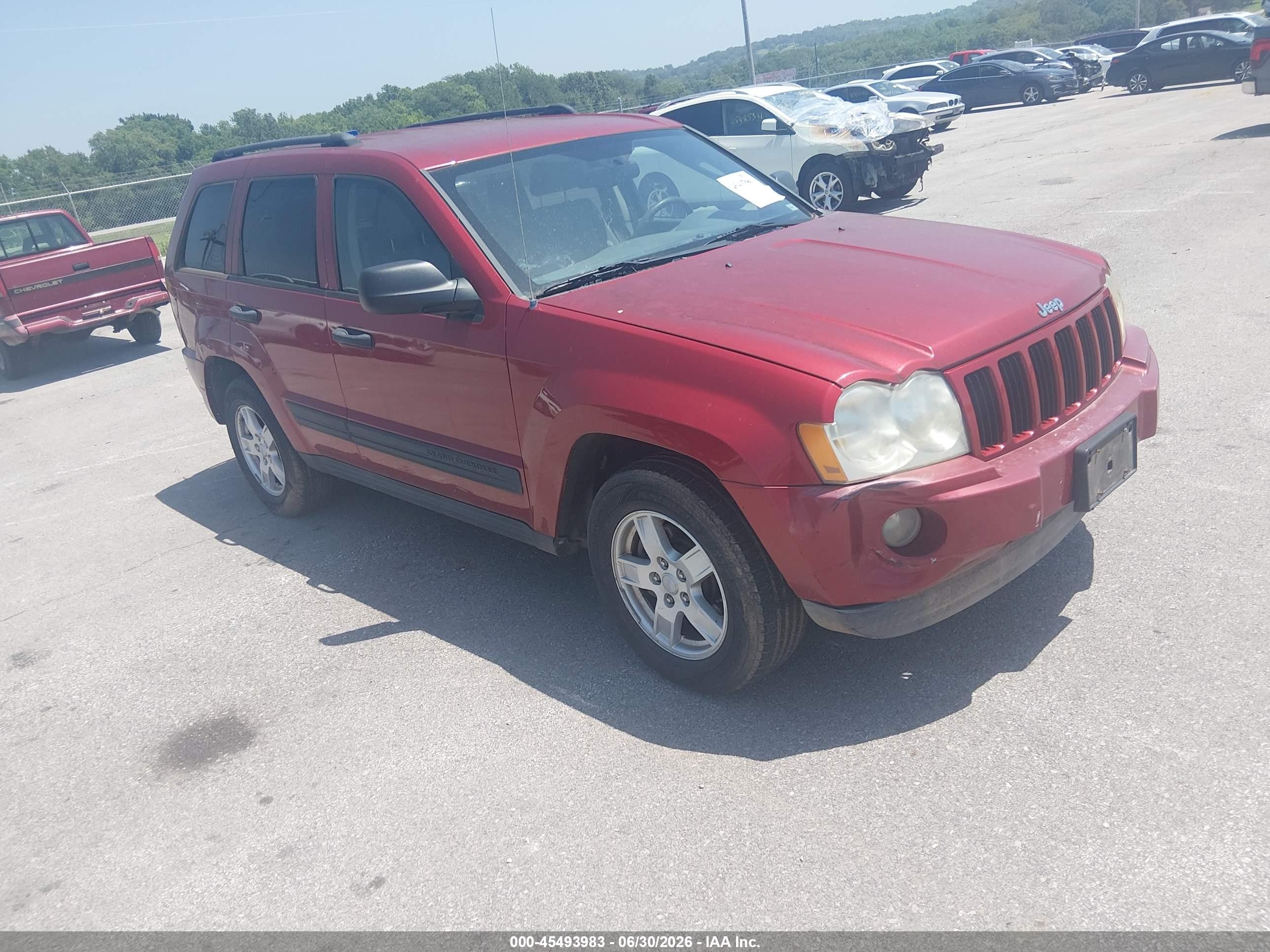 2006 Jeep Grand Cherokee Laredo Red vin: 1J4HR48N76C235884