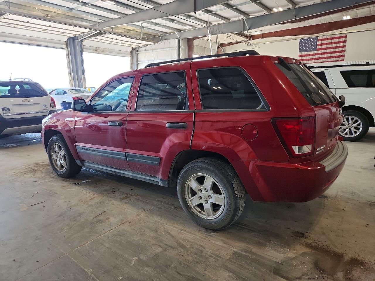 2006 Jeep Grand Cherokee Laredo Red vin: 1J4HR48N96C296153