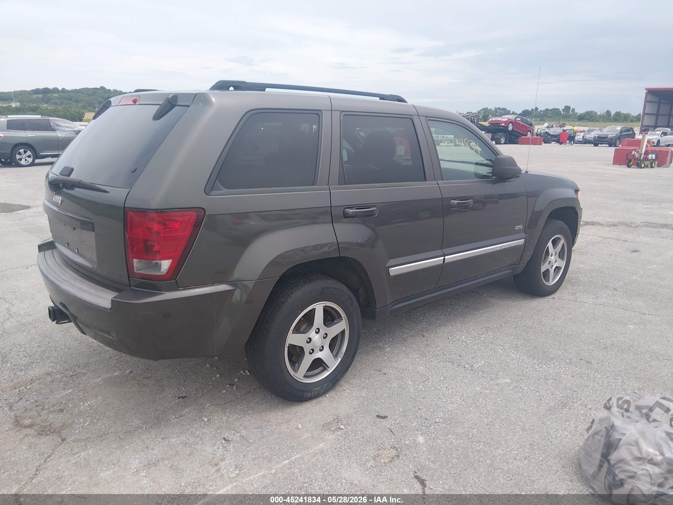 2006 Jeep Grand Cherokee Laredo Gray vin: 1J4HR48NX6C333193