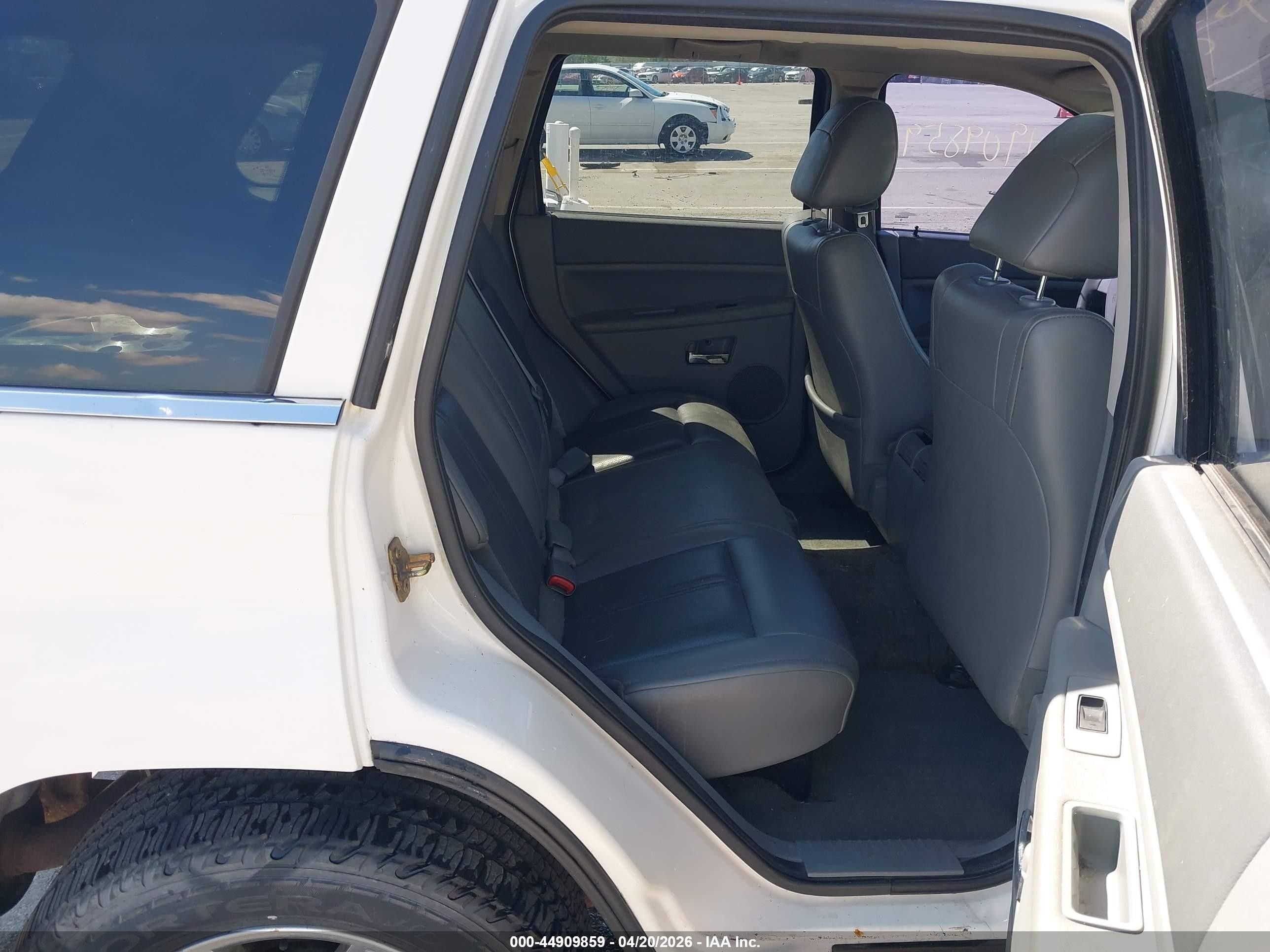 2005 Jeep Grand Cherokee Limited White vin: 1J4HR58215C615071