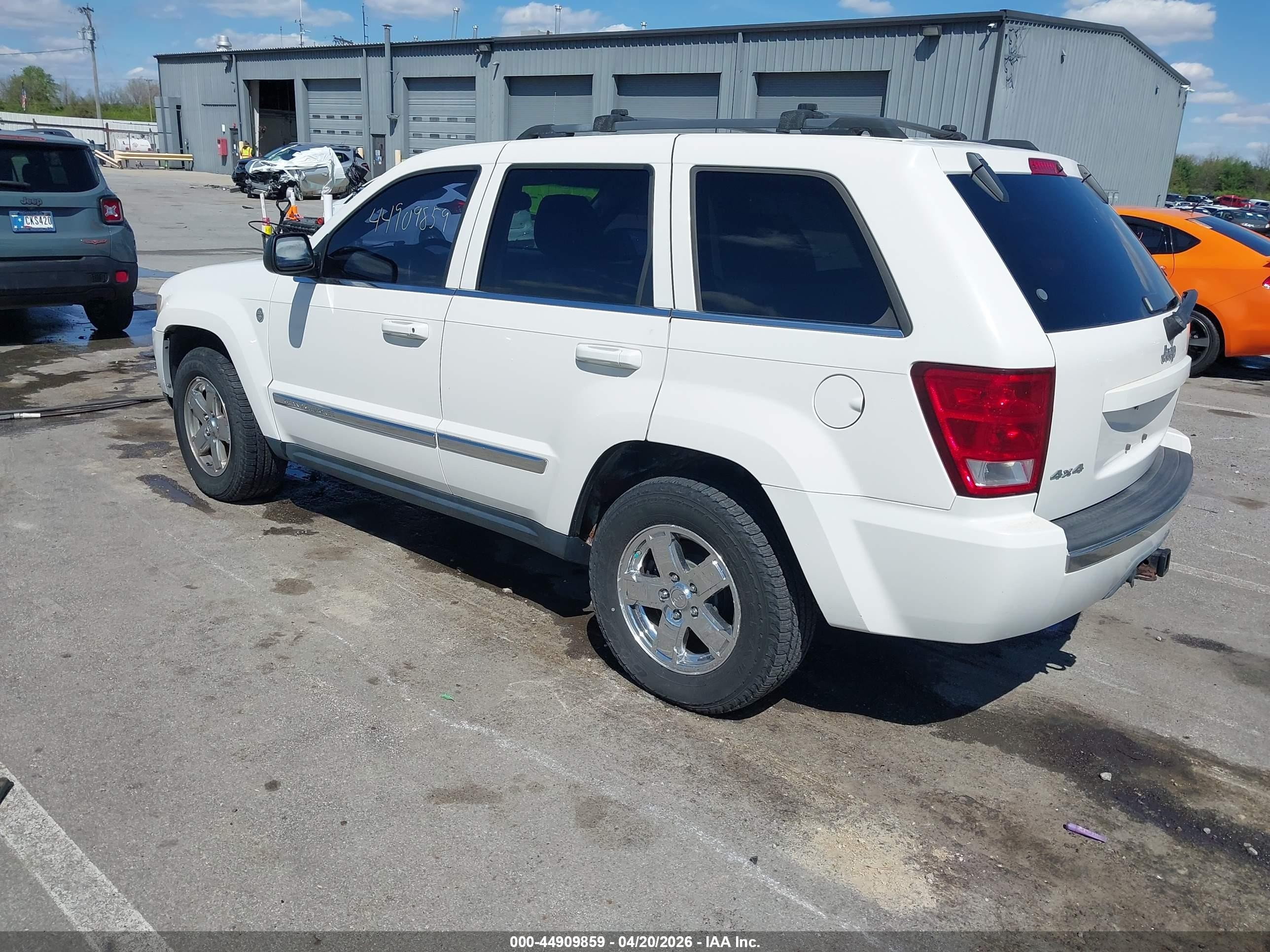 2005 Jeep Grand Cherokee Limited White vin: 1J4HR58215C615071