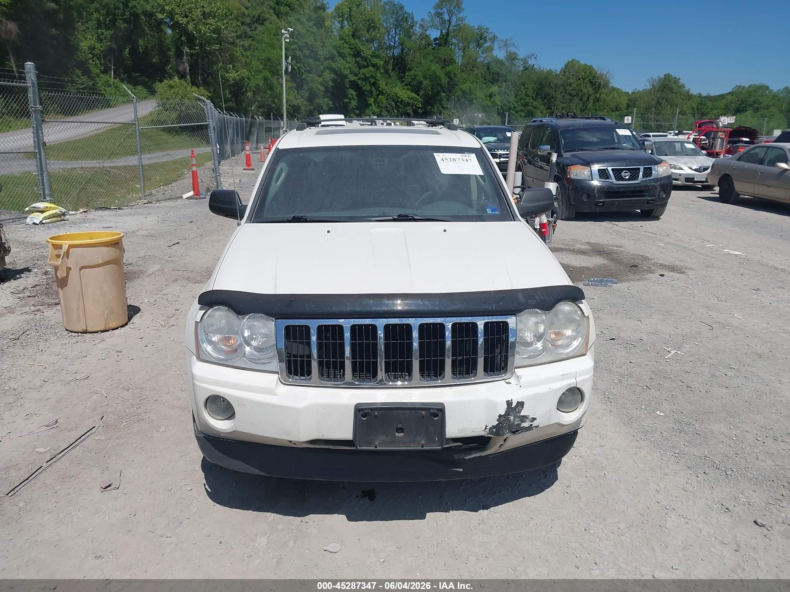 2005 Jeep Grand Cherokee Limited White vin: 1J4HR58245C605392