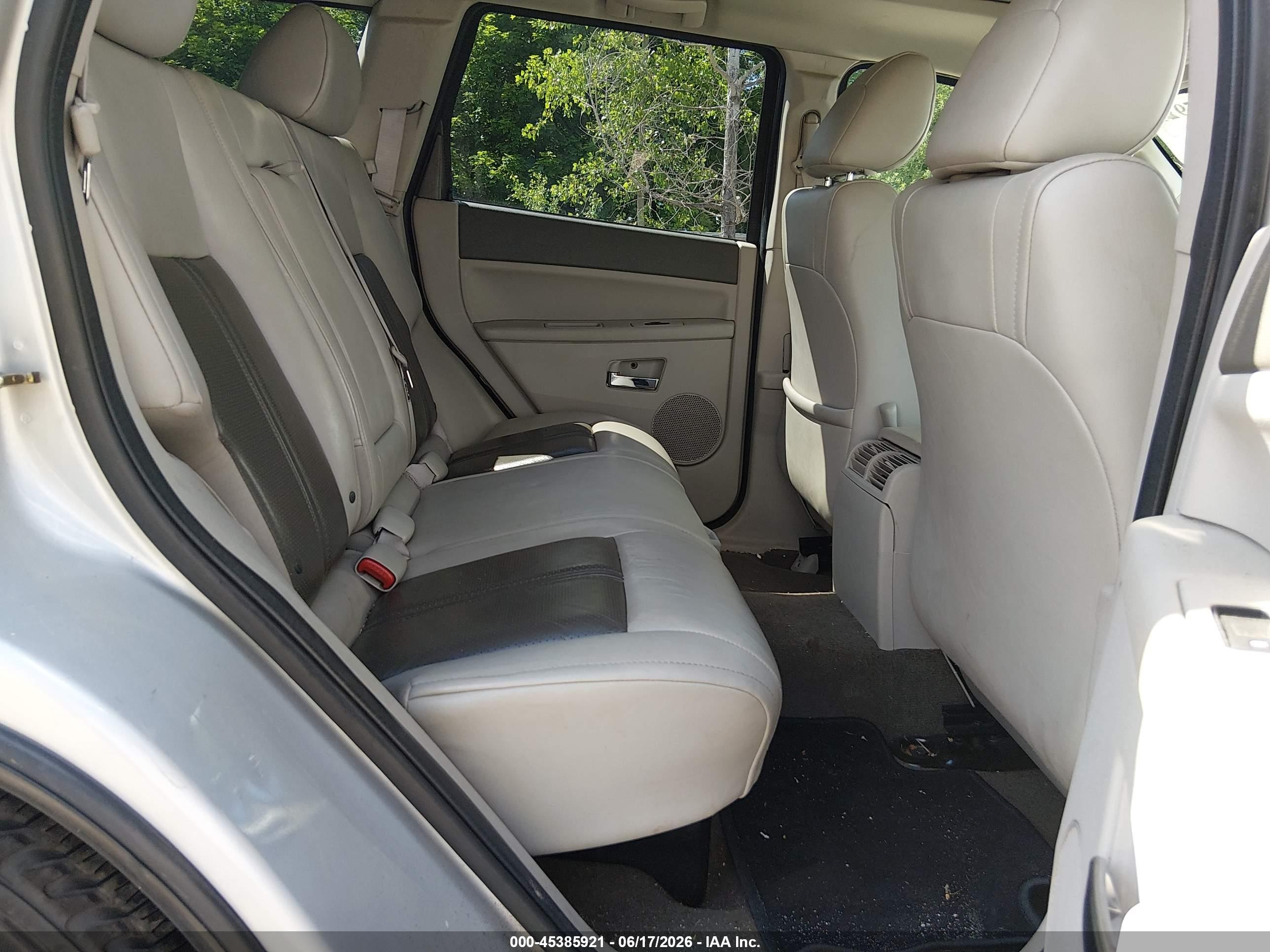 2006 Jeep Grand Cherokee Limited Silver vin: 1J4HR58246C362149