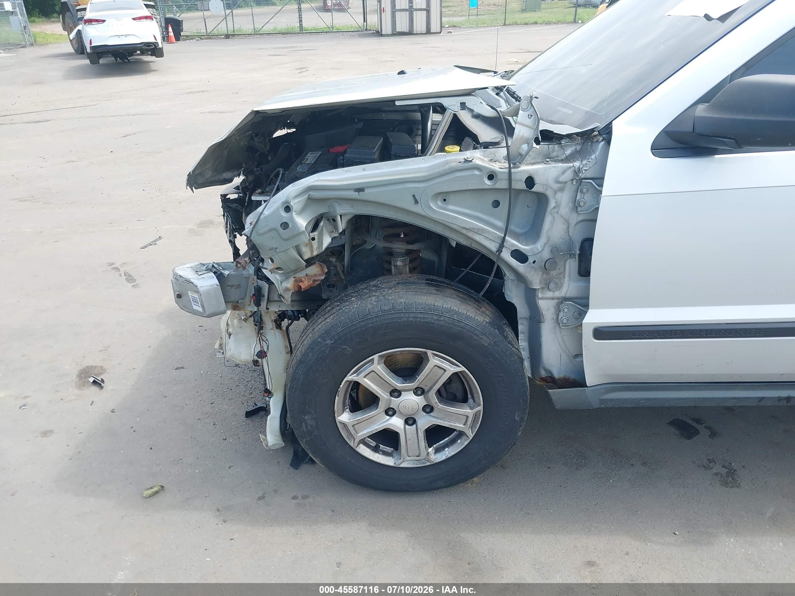 2006 Jeep Grand Cherokee Limited Silver vin: 1J4HR58256C361494