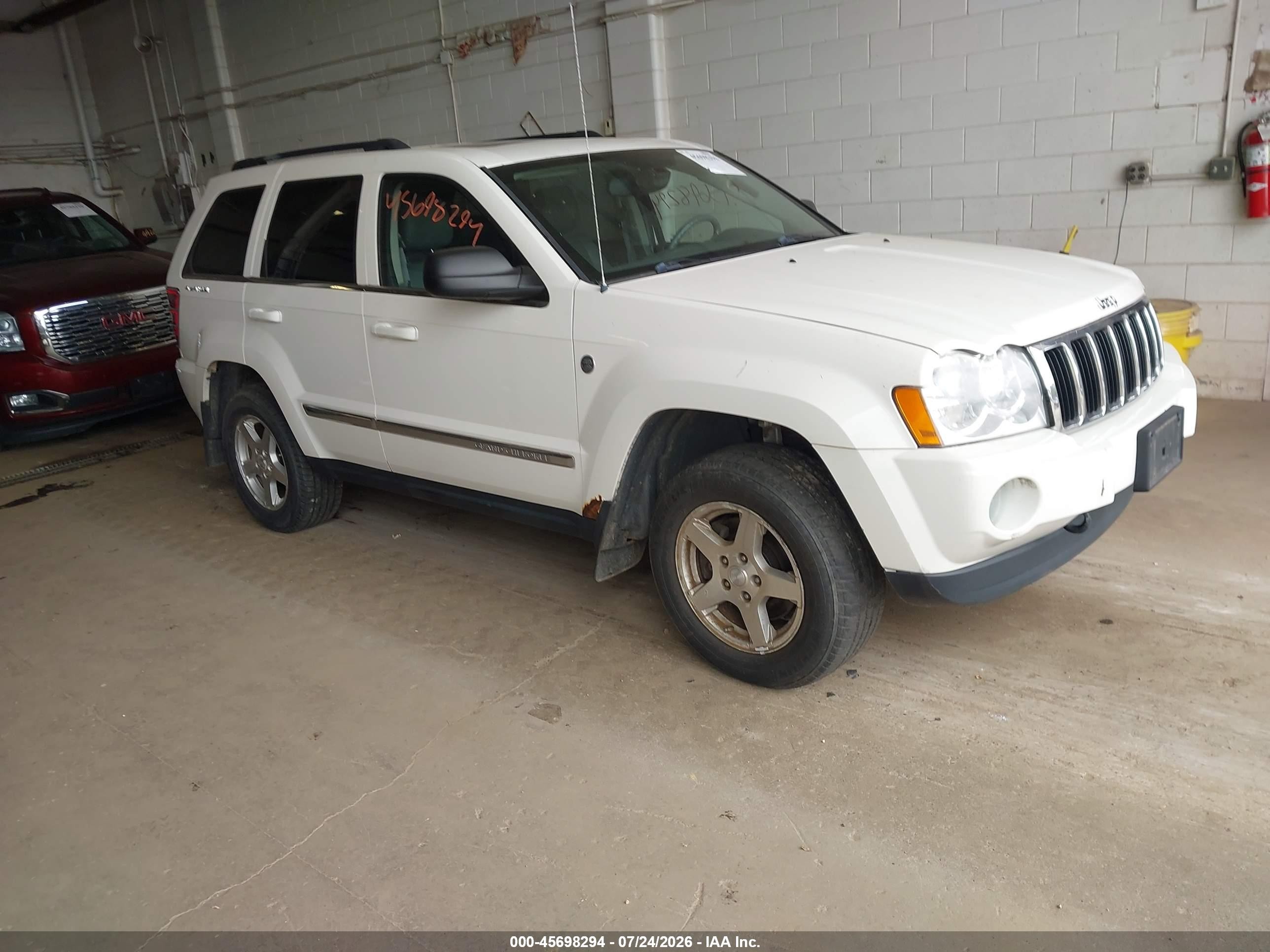 2005 Jeep Grand Cherokee Limited White vin: 1J4HR58265C675427