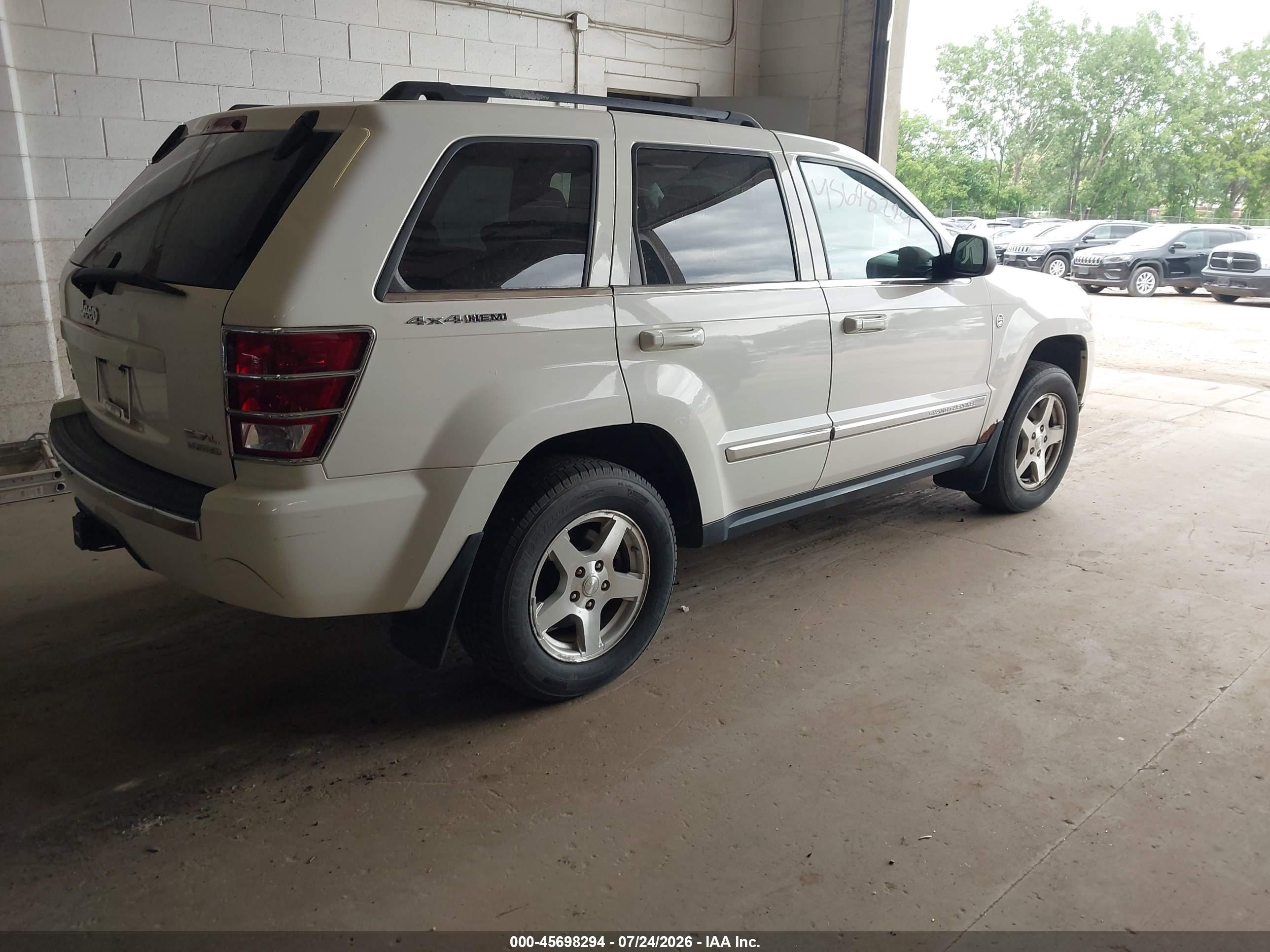 2005 Jeep Grand Cherokee Limited White vin: 1J4HR58265C675427