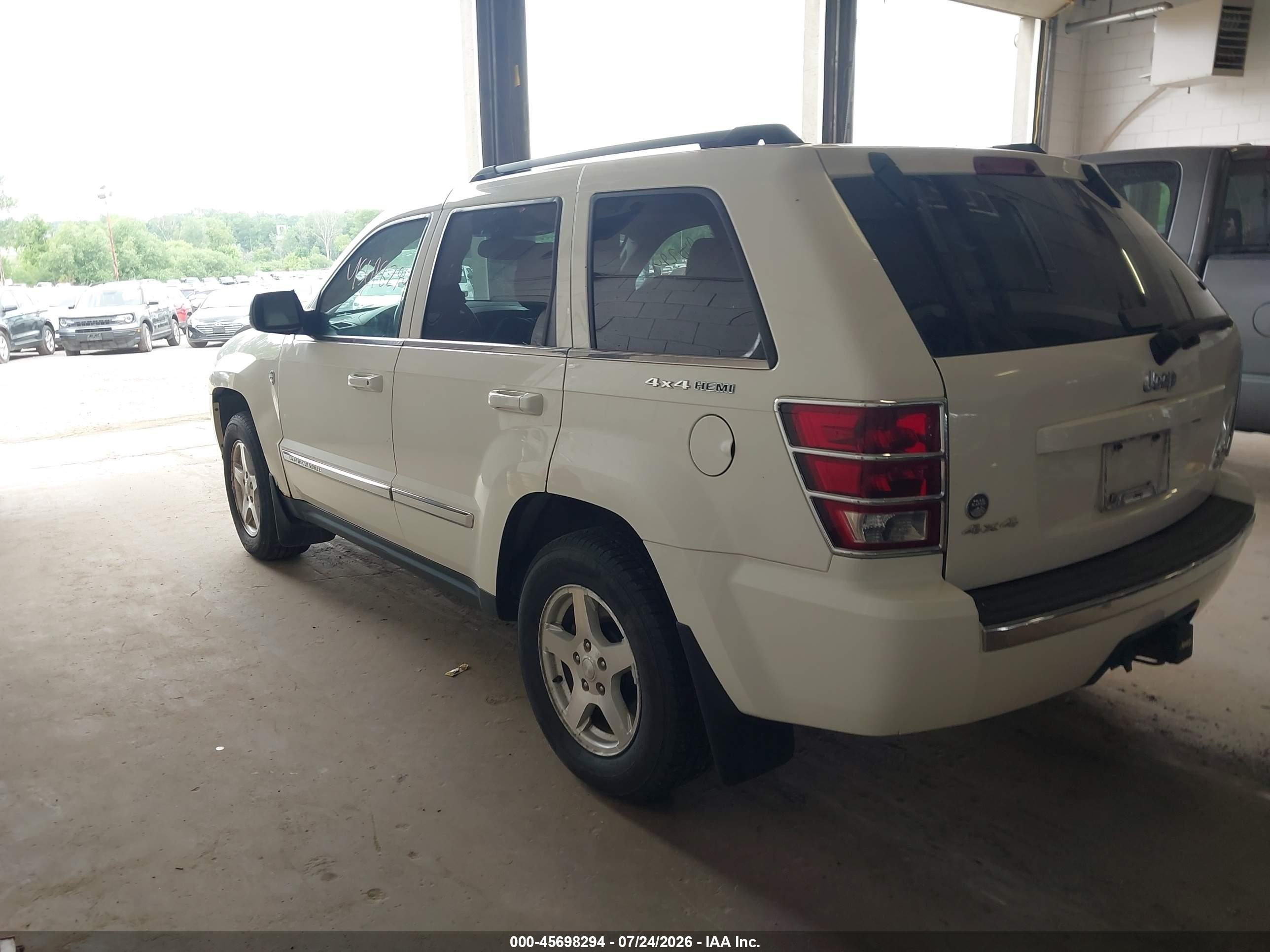 2005 Jeep Grand Cherokee Limited White vin: 1J4HR58265C675427