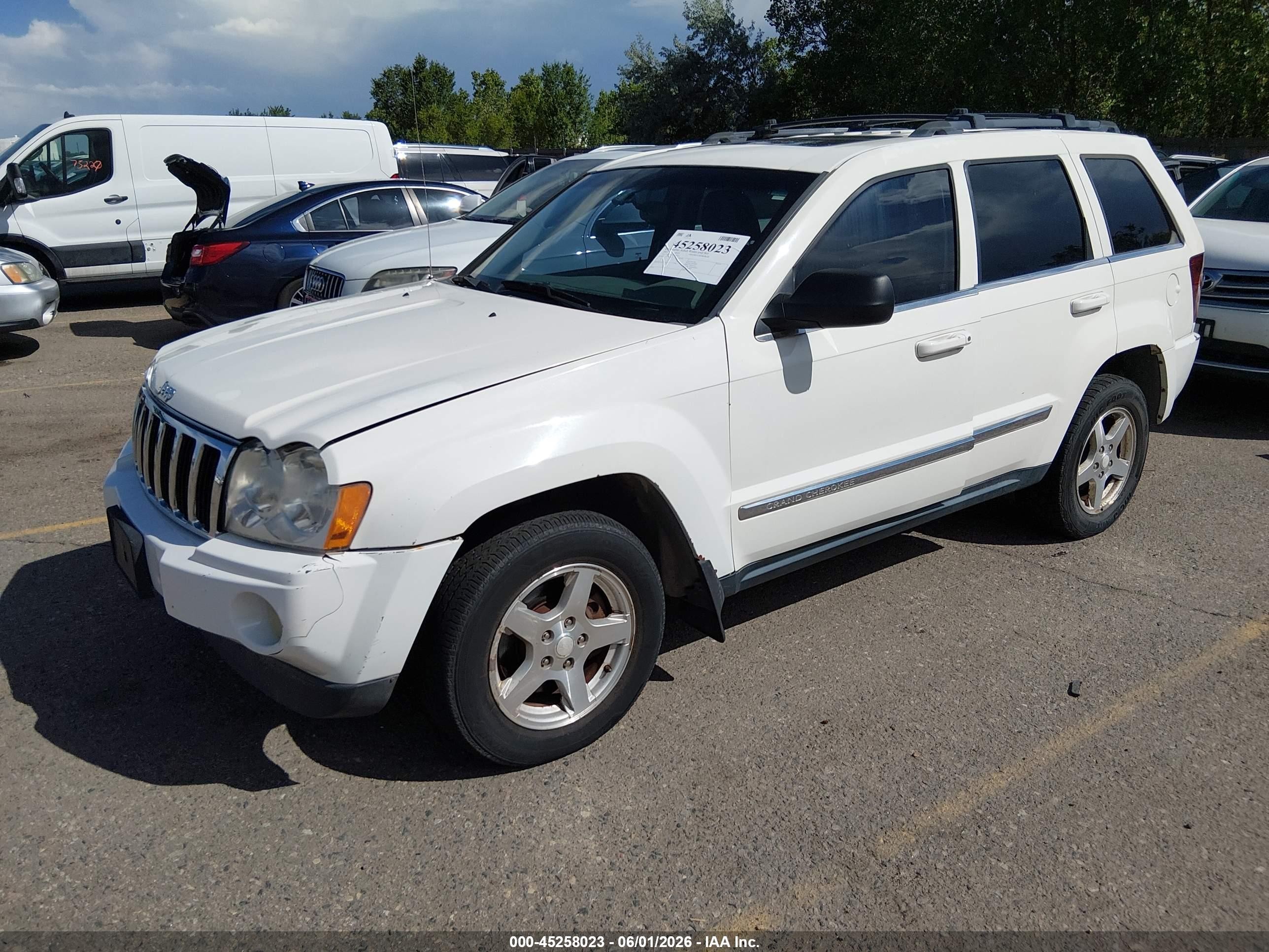 2005 Jeep Grand Cherokee Limited White vin: 1J4HR58N45C535032