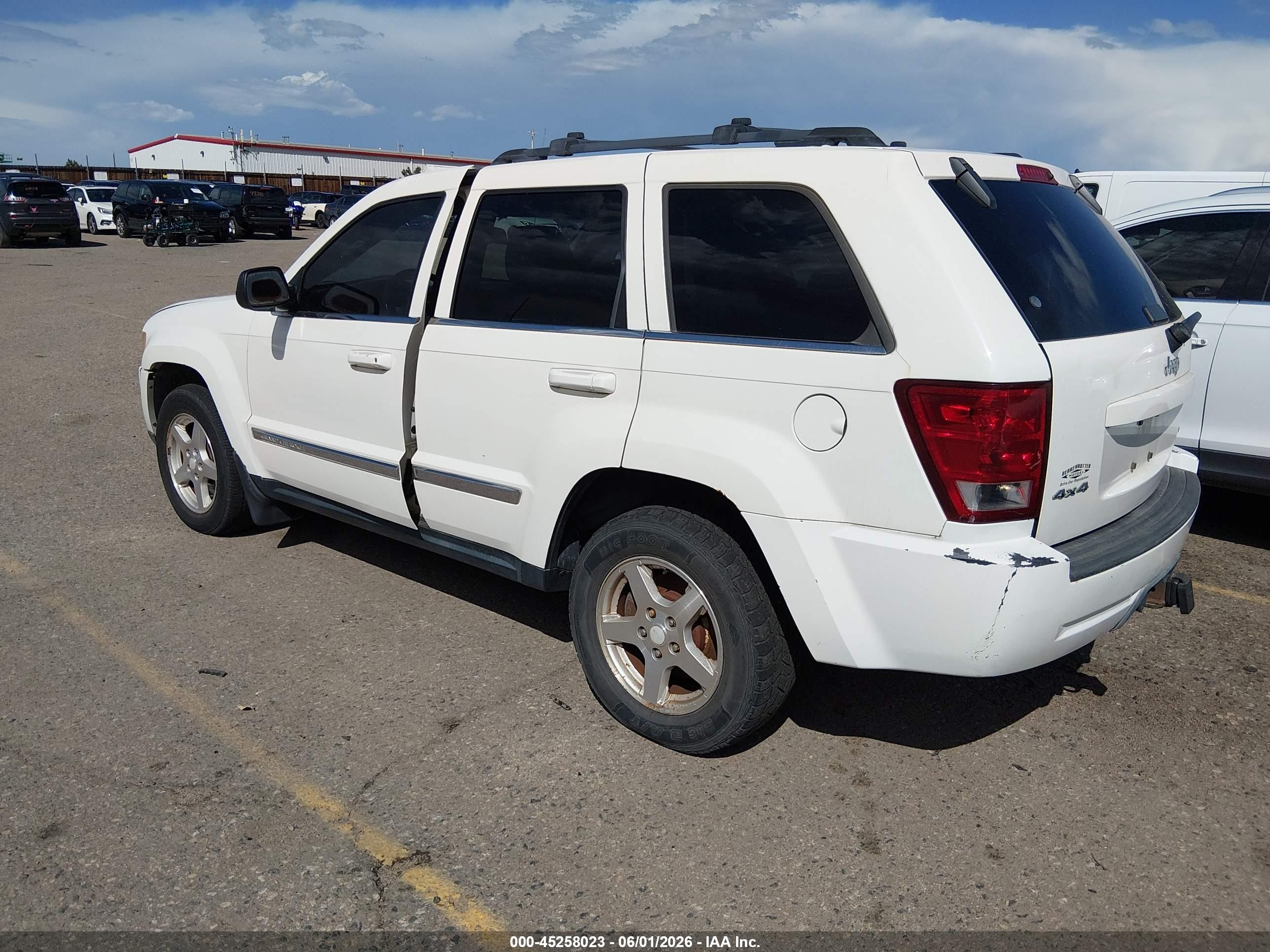 2005 Jeep Grand Cherokee Limited White vin: 1J4HR58N45C535032