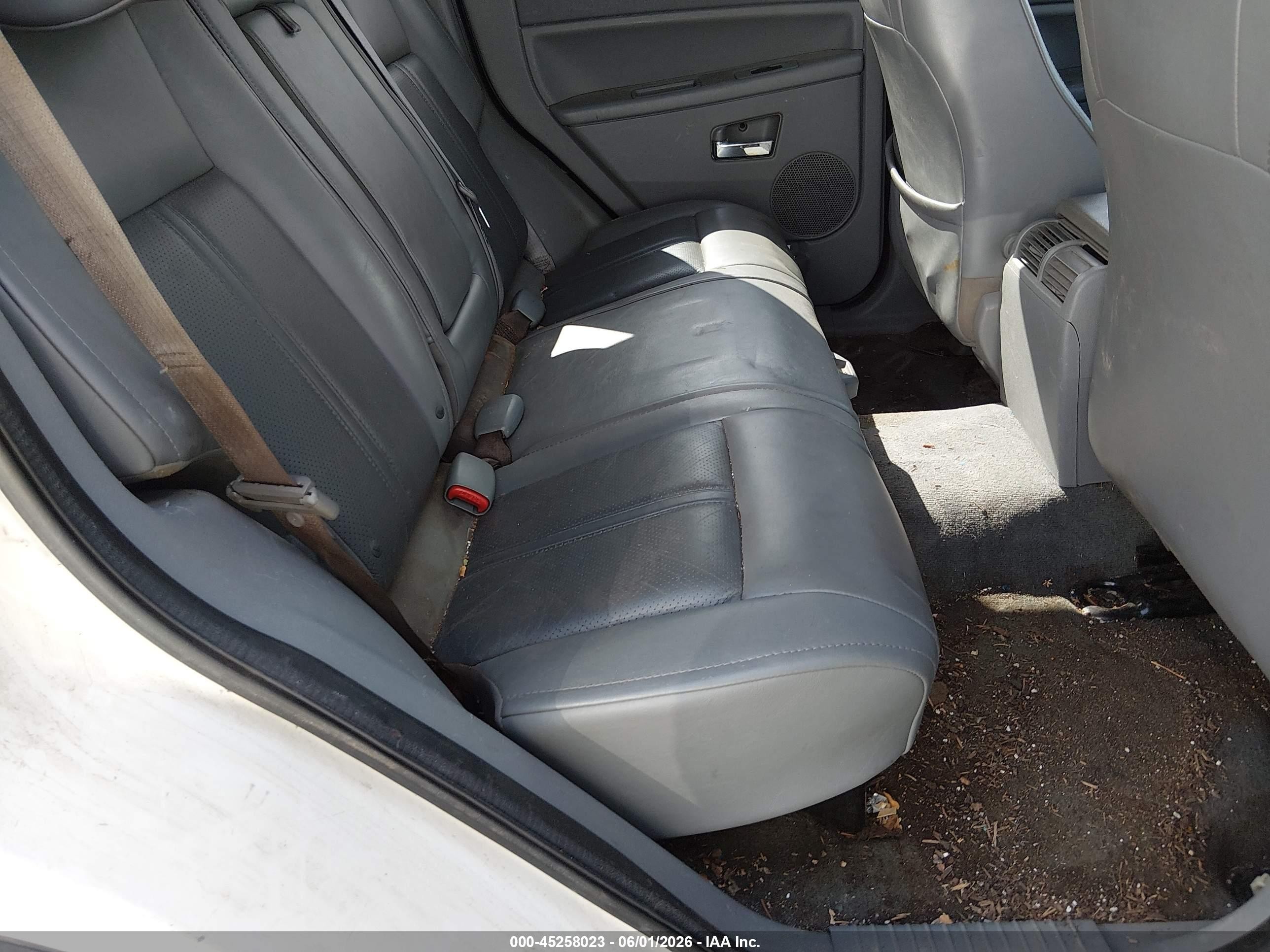 2005 Jeep Grand Cherokee Limited White vin: 1J4HR58N45C535032