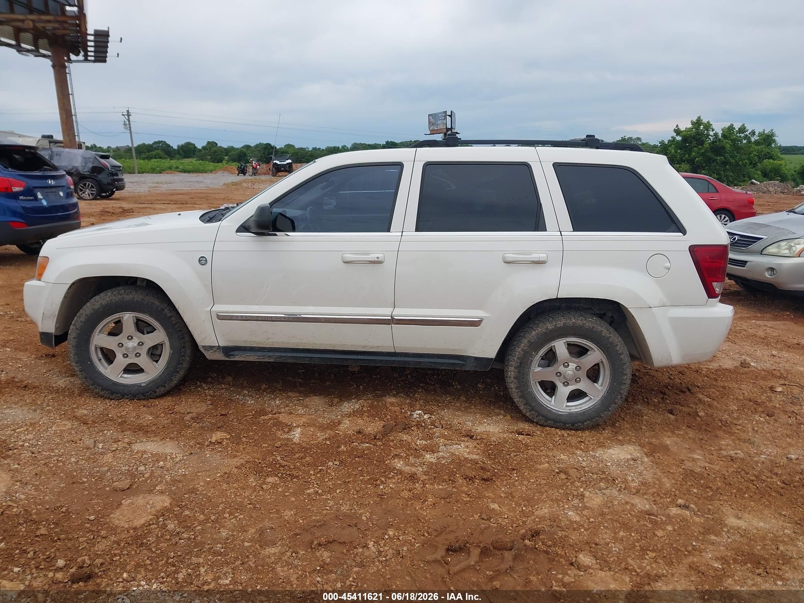 2006 Jeep Grand Cherokee Limited White vin: 1J4HR58N46C208356