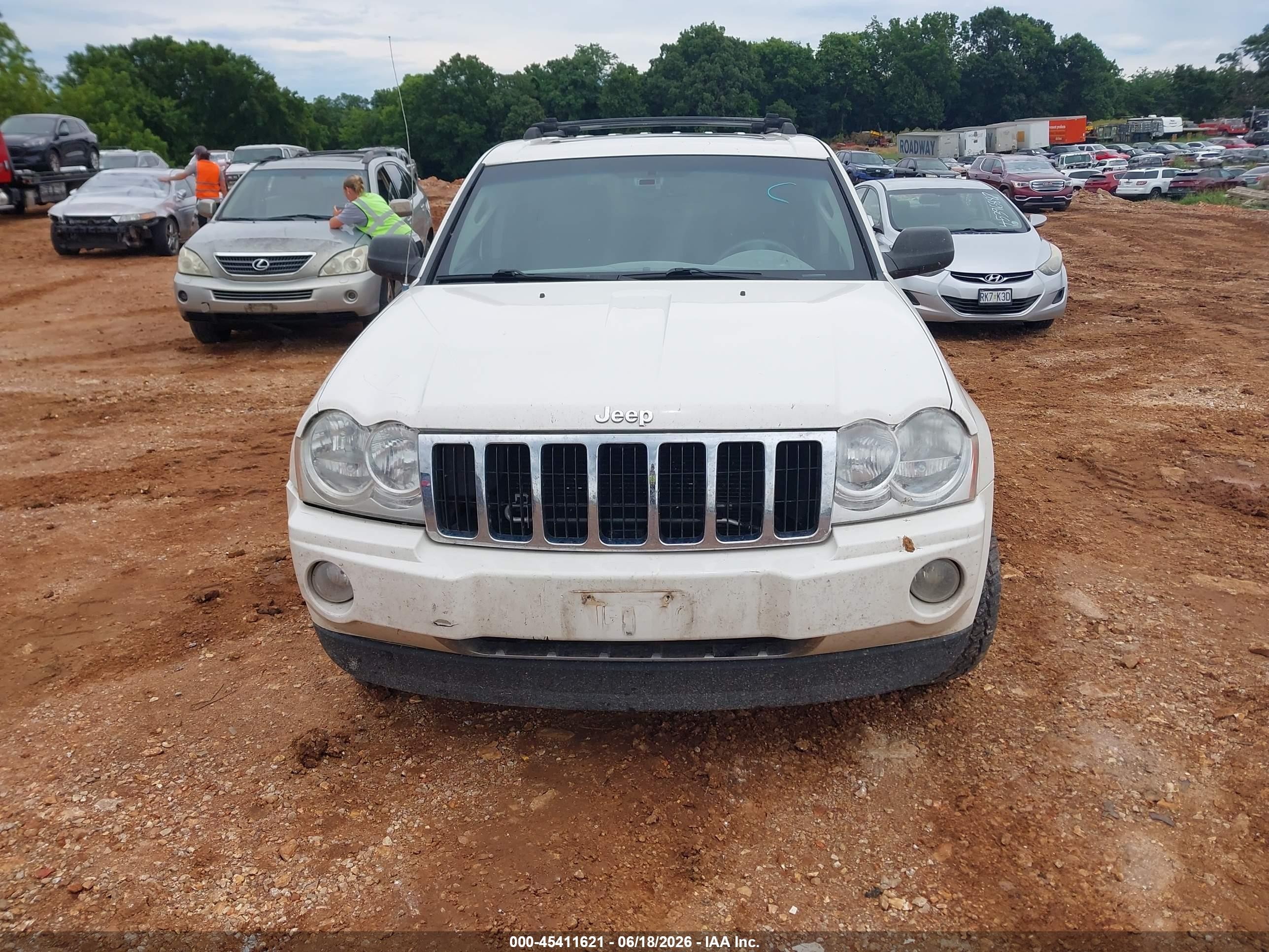 2006 Jeep Grand Cherokee Limited White vin: 1J4HR58N46C208356