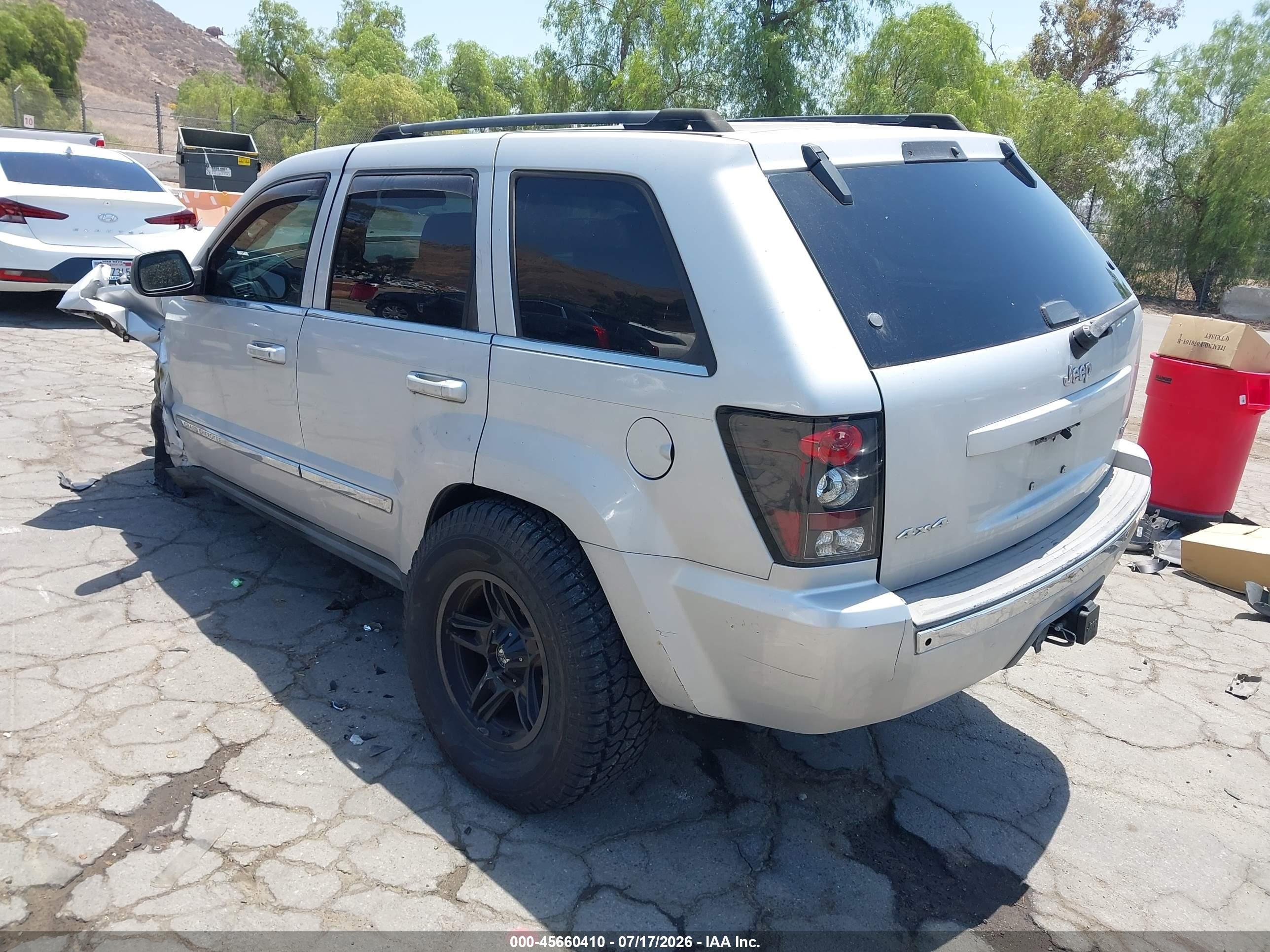 2005 Jeep Grand Cherokee Limited Silver vin: 1J4HR58N75C511856