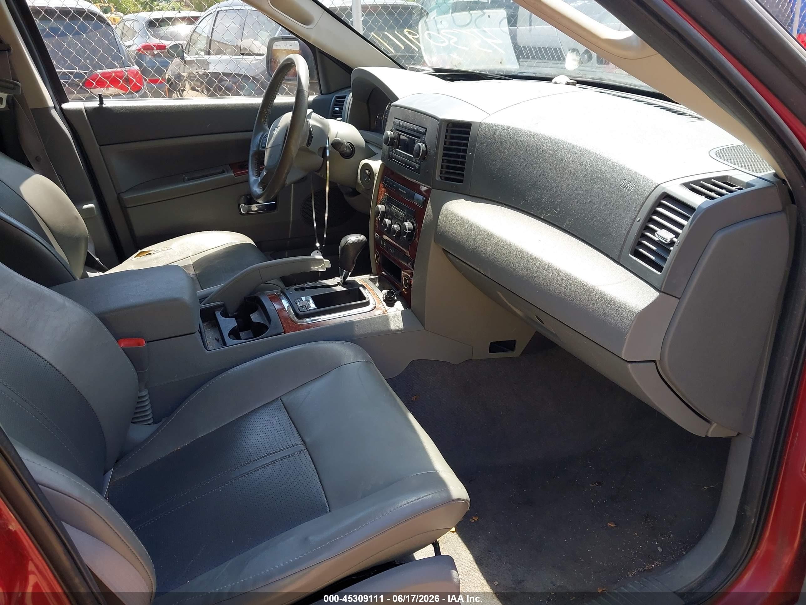 2005 Jeep Grand Cherokee Limited Red vin: 1J4HR58NX5C642666
