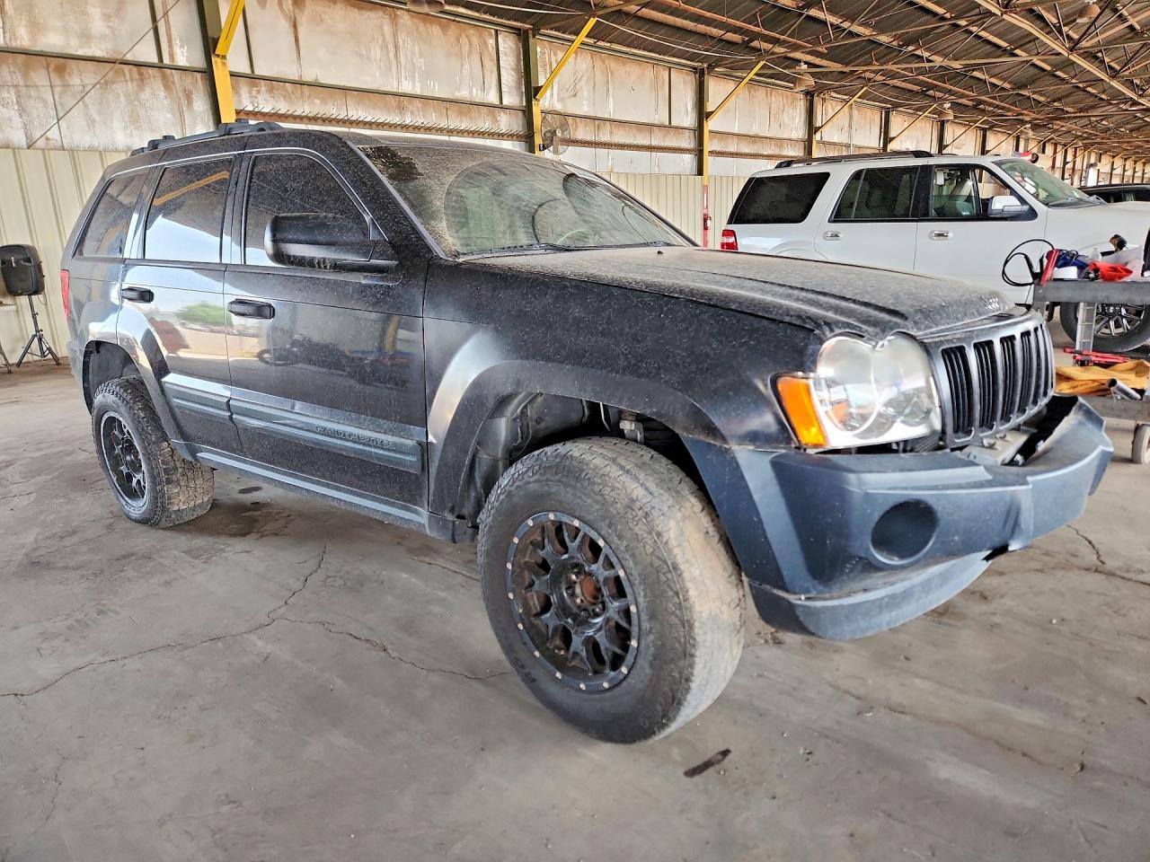 2005 Jeep Grand Cherokee Laredo Black vin: 1J4HS48N35C643043