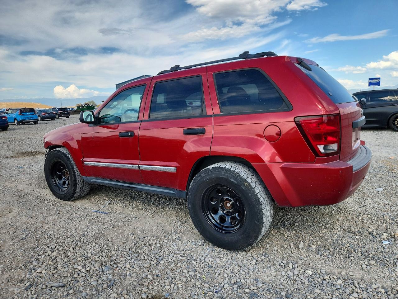 2005 Jeep Grand Cherokee Laredo Burgundy vin: 1J4HS48N35C732417