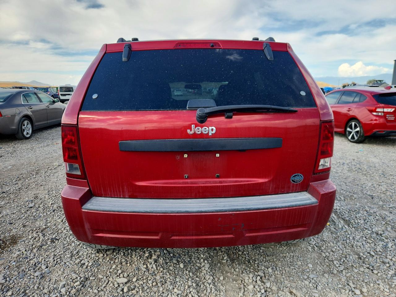 2005 Jeep Grand Cherokee Laredo Burgundy vin: 1J4HS48N35C732417