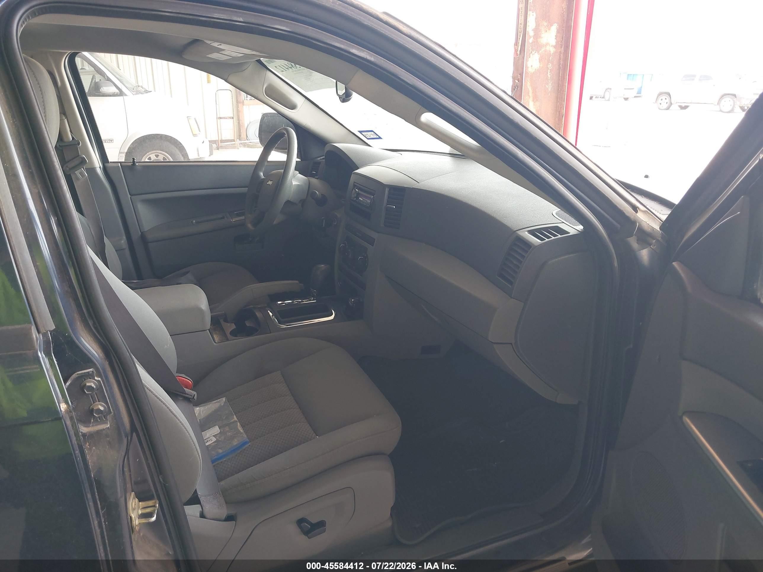2006 Jeep Grand Cherokee Laredo Blue vin: 1J4HS48NX6C118871