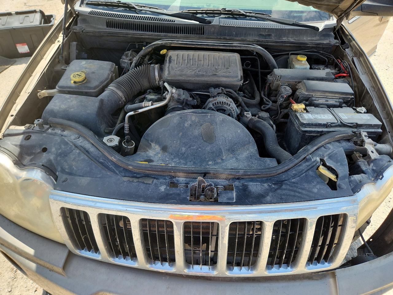 2005 Jeep Grand Cherokee Limited Beige vin: 1J4HS58N05C570882