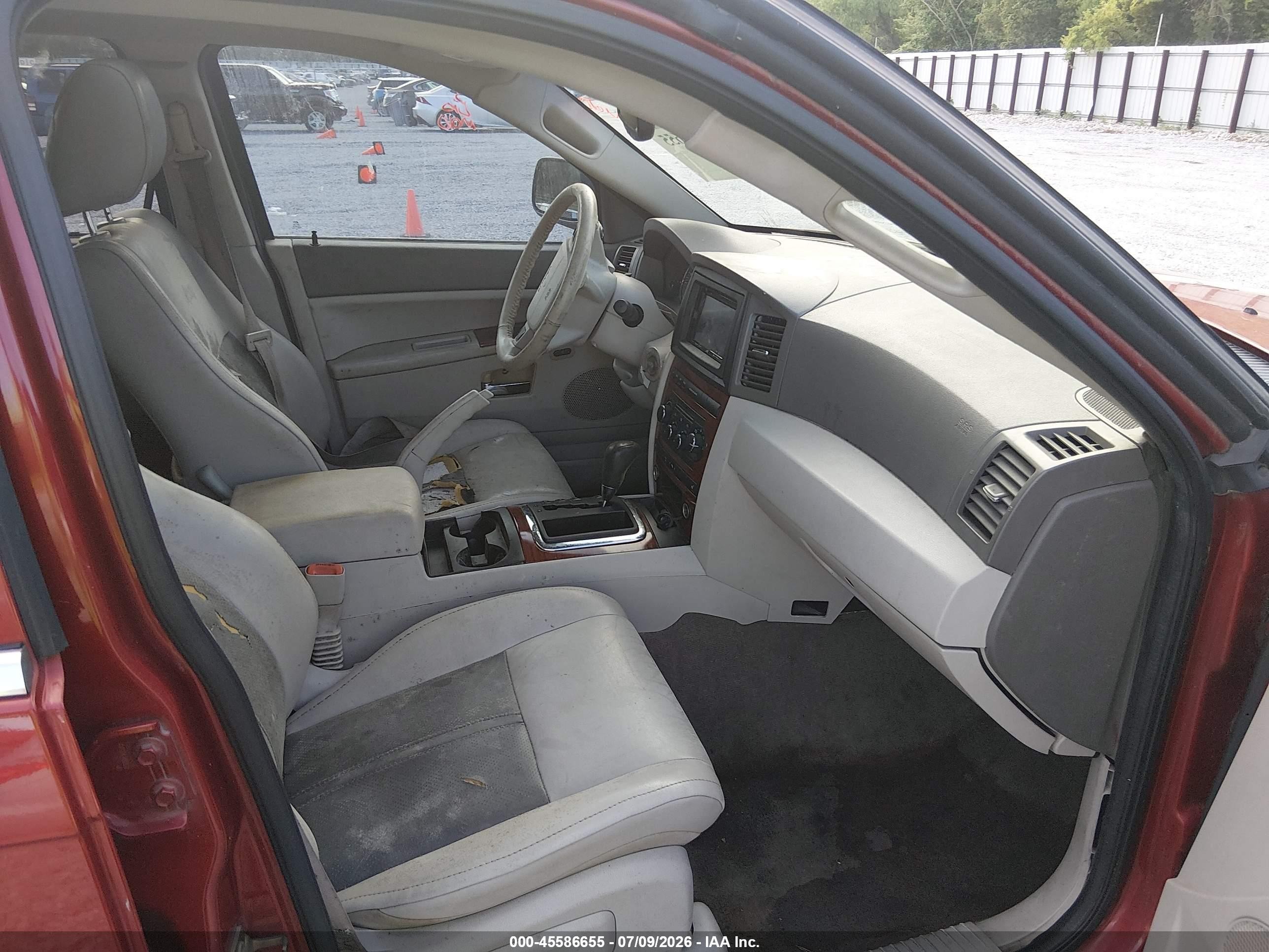 2005 Jeep Grand Cherokee Limited Maroon vin: 1J4HS58N65C602749