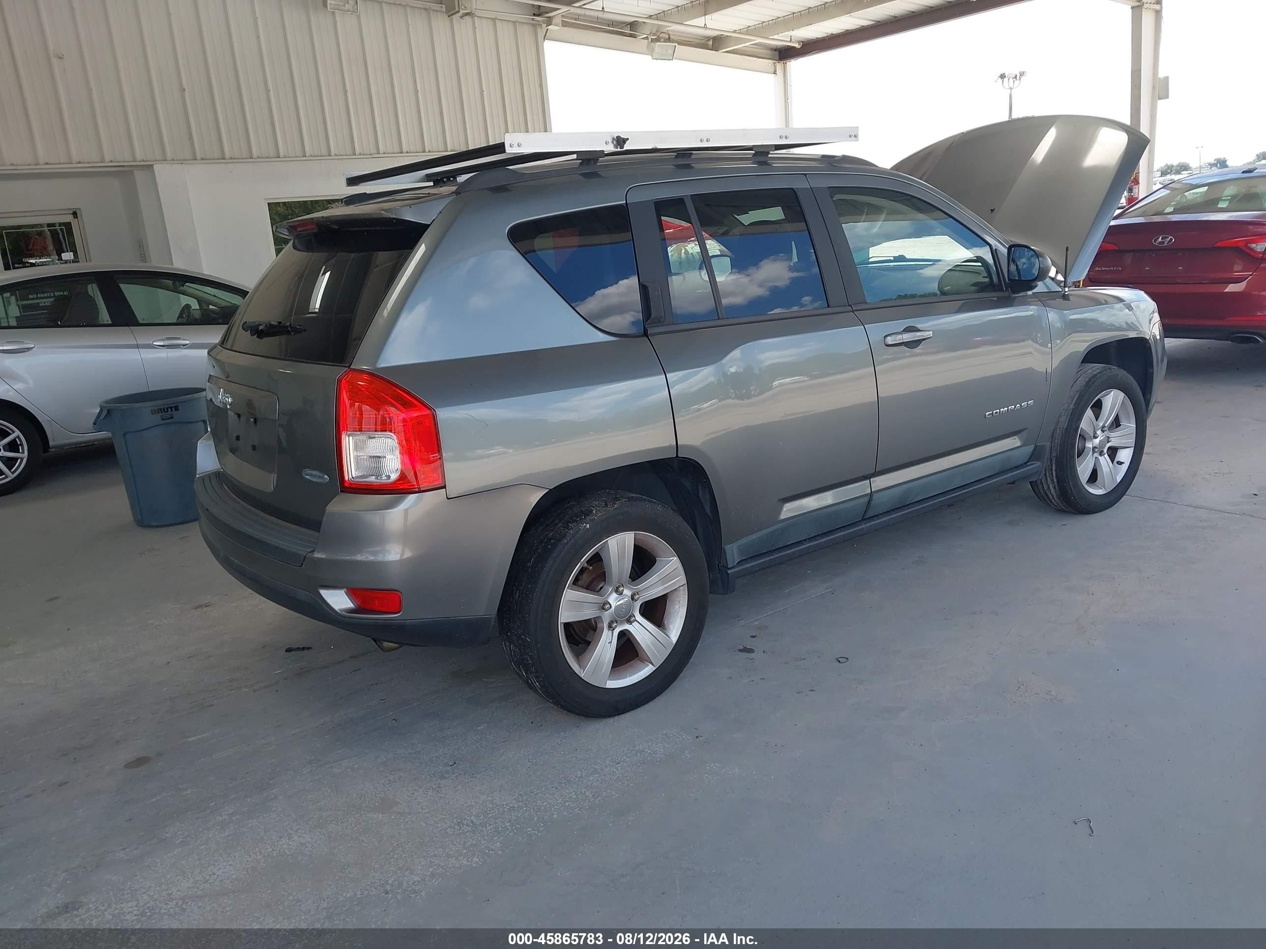 2011 Jeep Compass   Gray vin: 1J4NF1FB0BD266353