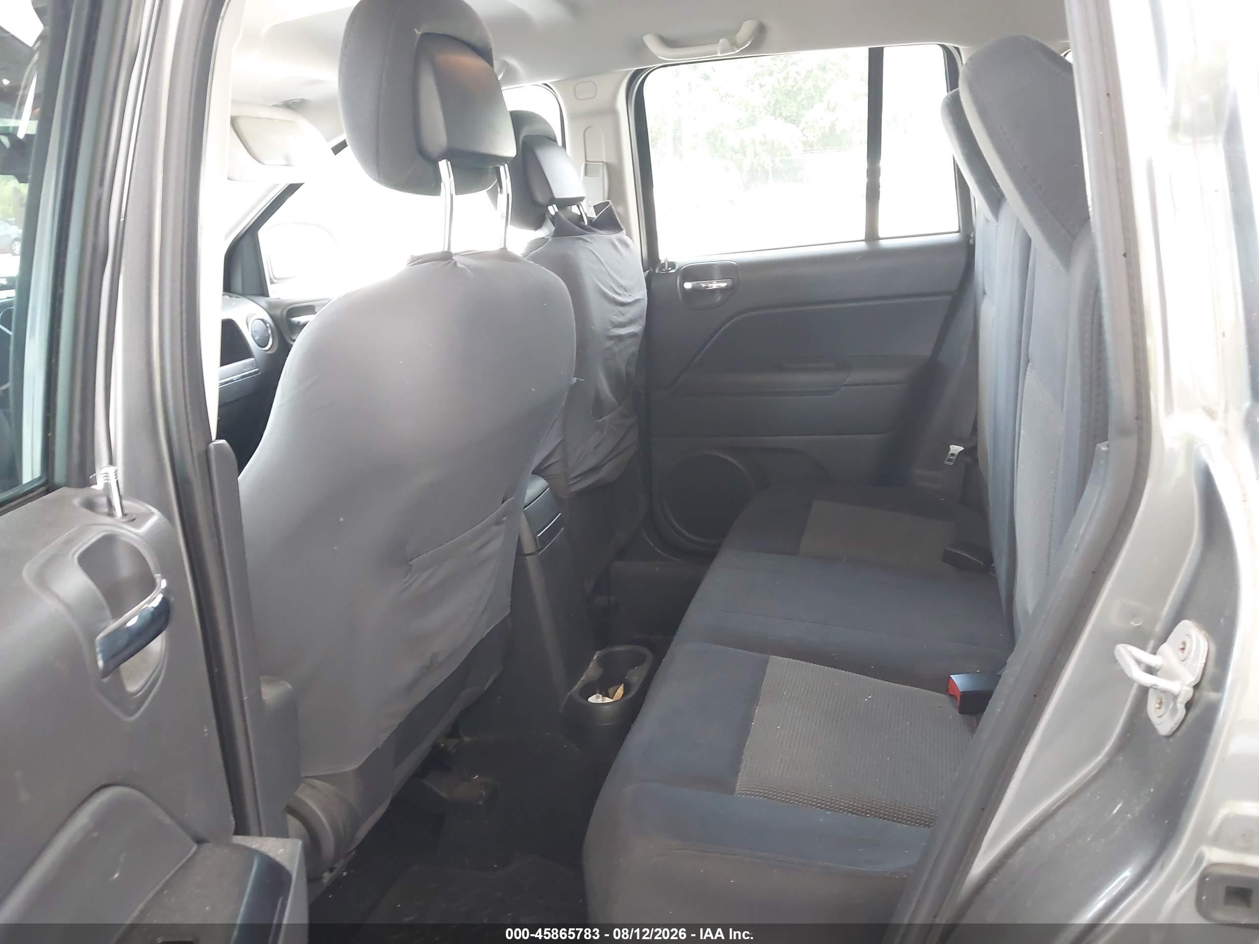 2011 Jeep Compass   Gray vin: 1J4NF1FB0BD266353