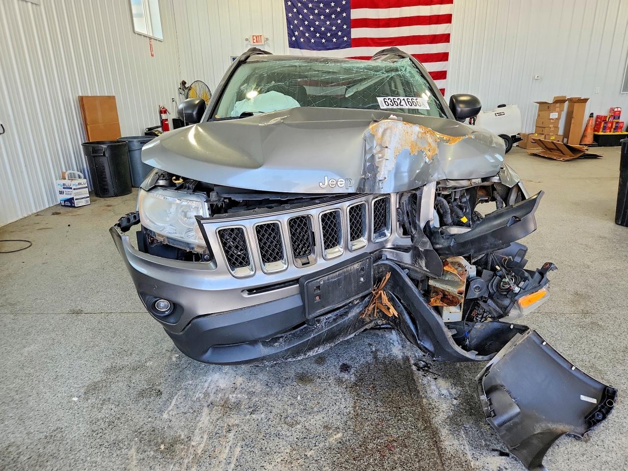 2011 Jeep Compass Sport Gray vin: 1J4NF1FB1BD244443