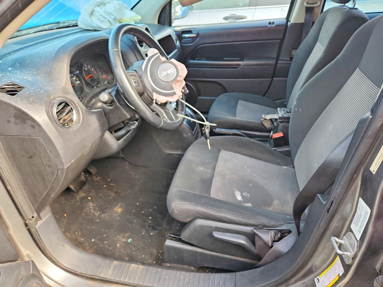 2011 Jeep Compass Sport Gray vin: 1J4NF1FB1BD244443